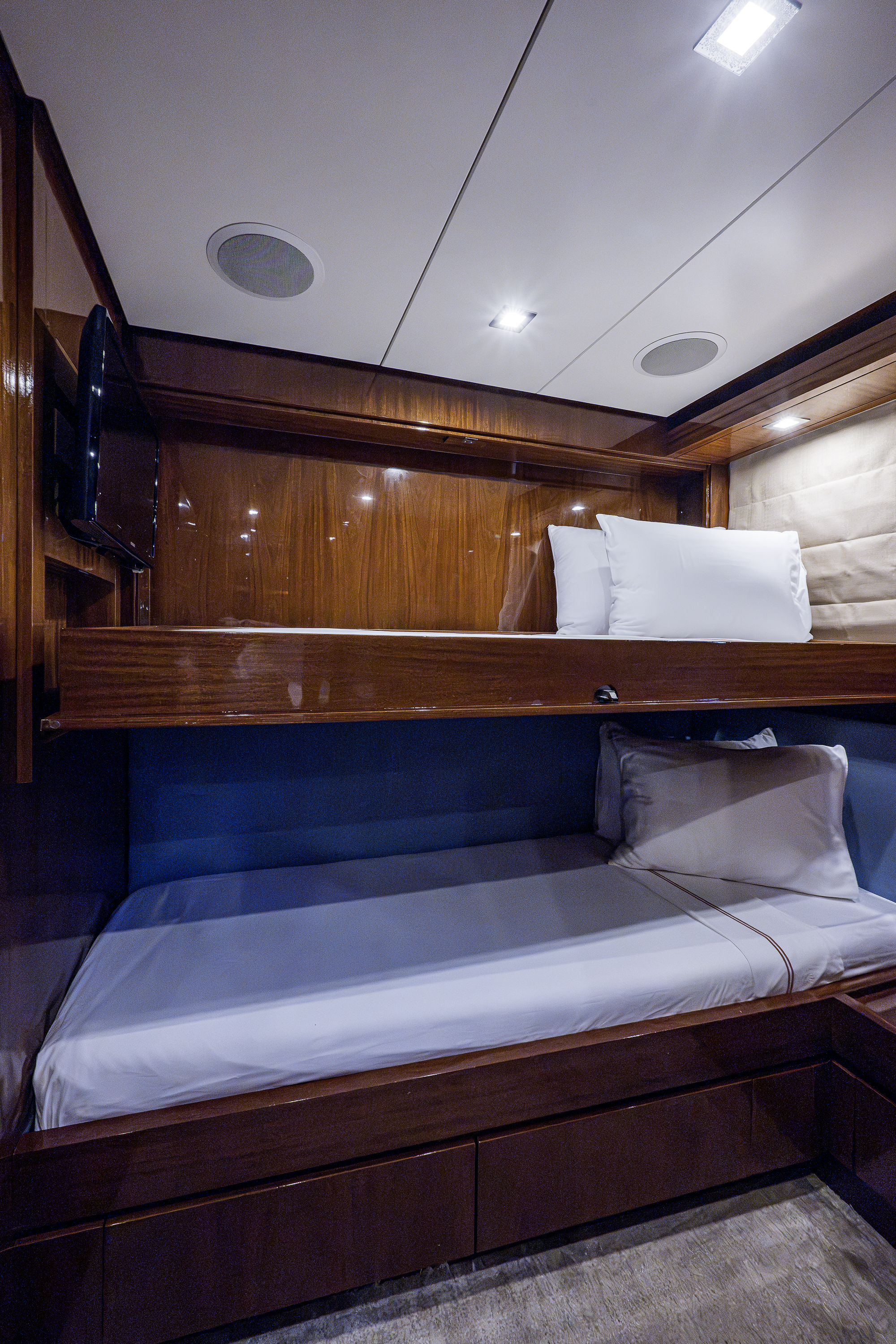 Aleghi yacht photo 221