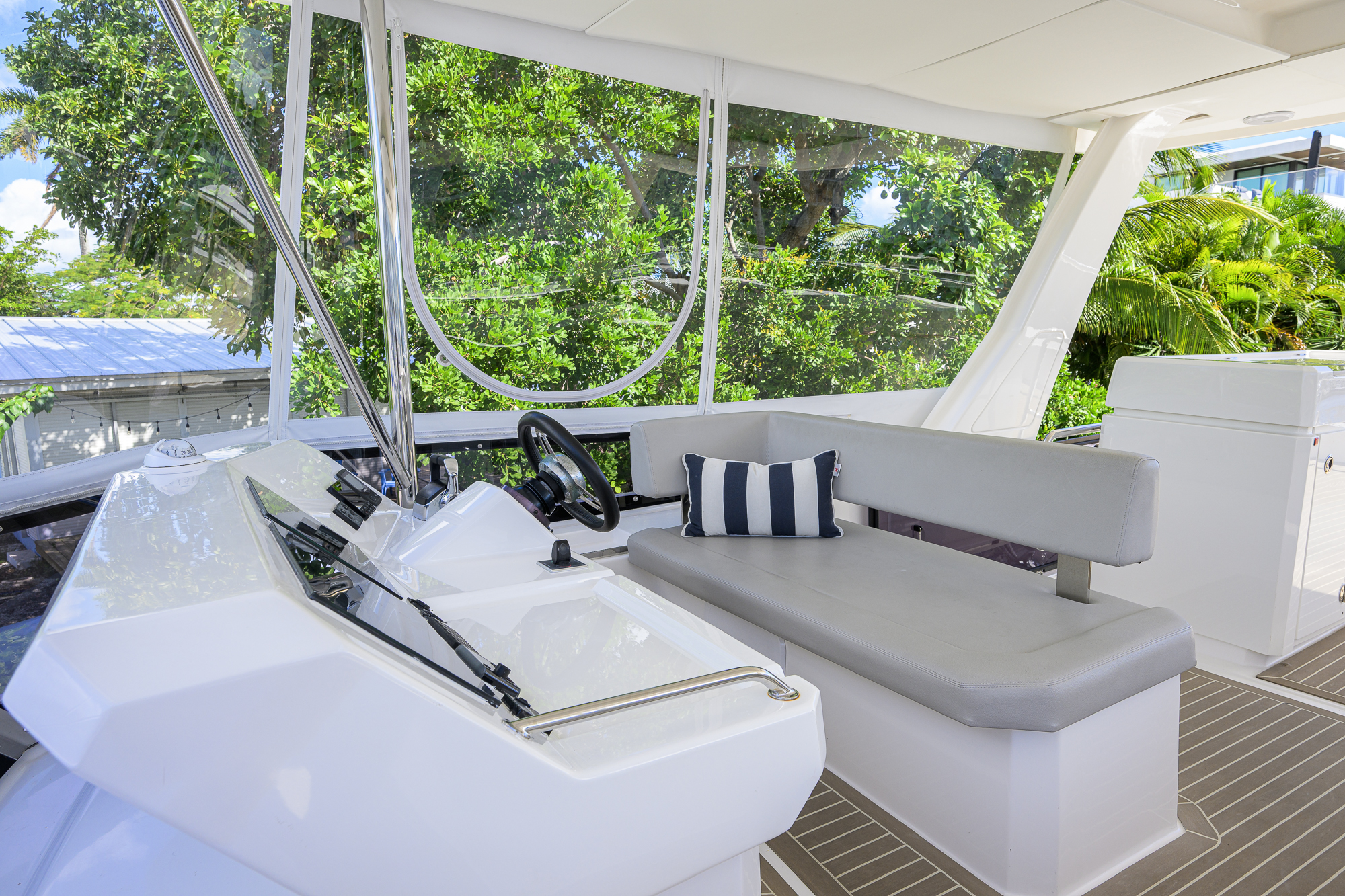 Sheildmaiden yacht photo 26