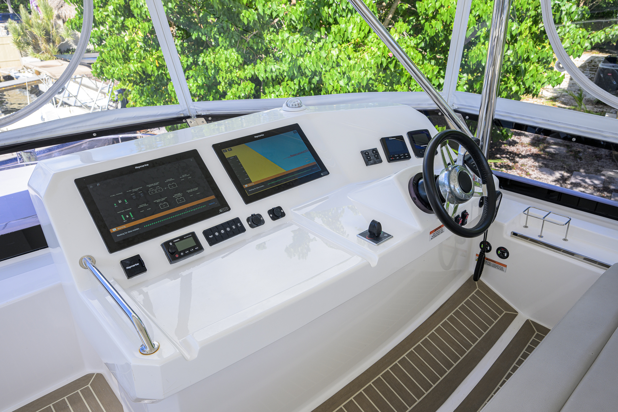 Sheildmaiden yacht photo 23