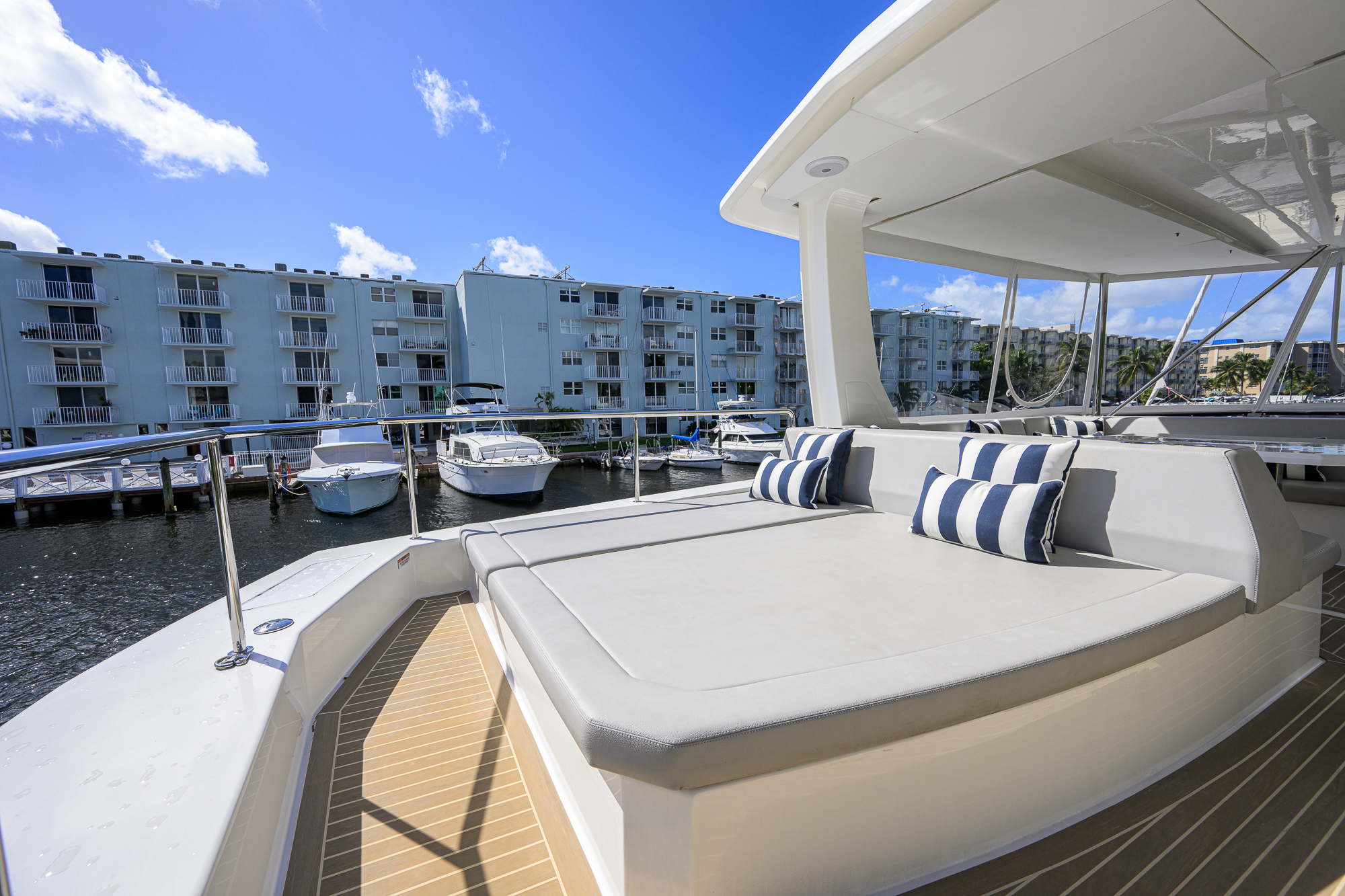 Sheildmaiden yacht photo 7