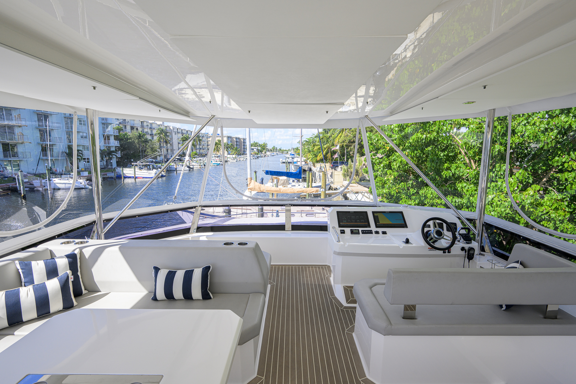 Sheildmaiden yacht photo 18
