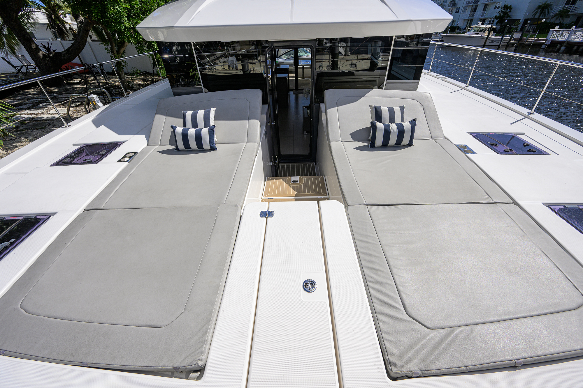 Sheildmaiden yacht photo 33