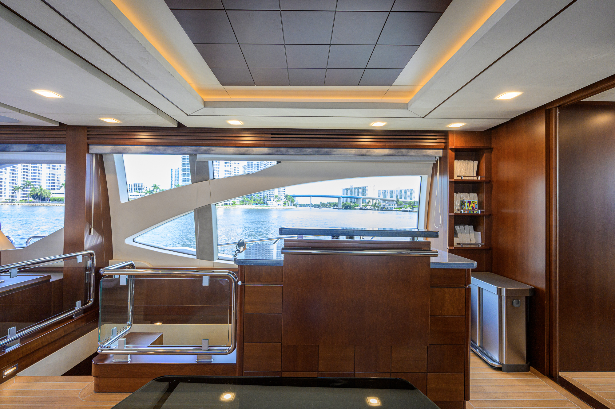 Beautiful M yacht photo 139