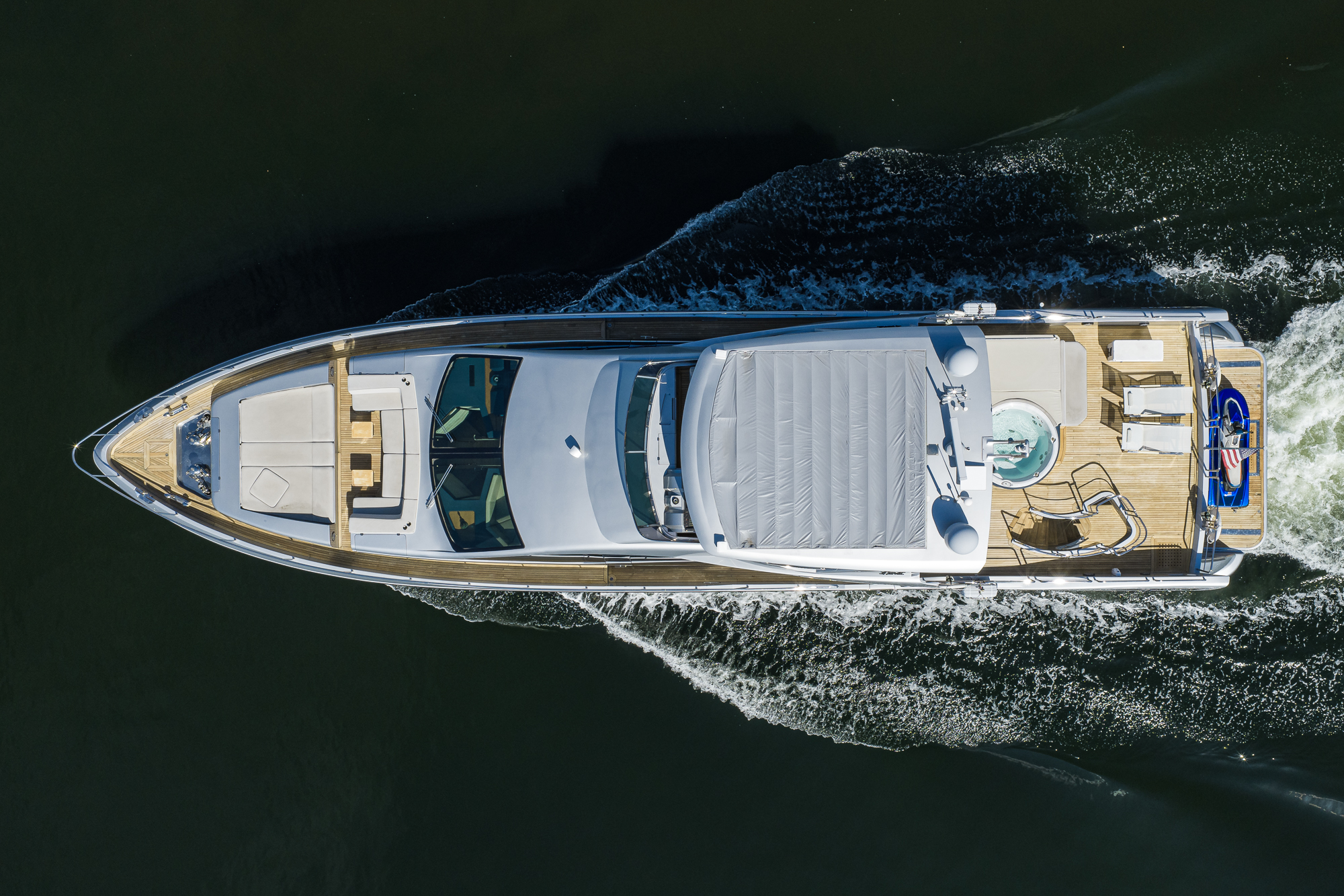 Beautiful M yacht photo 32