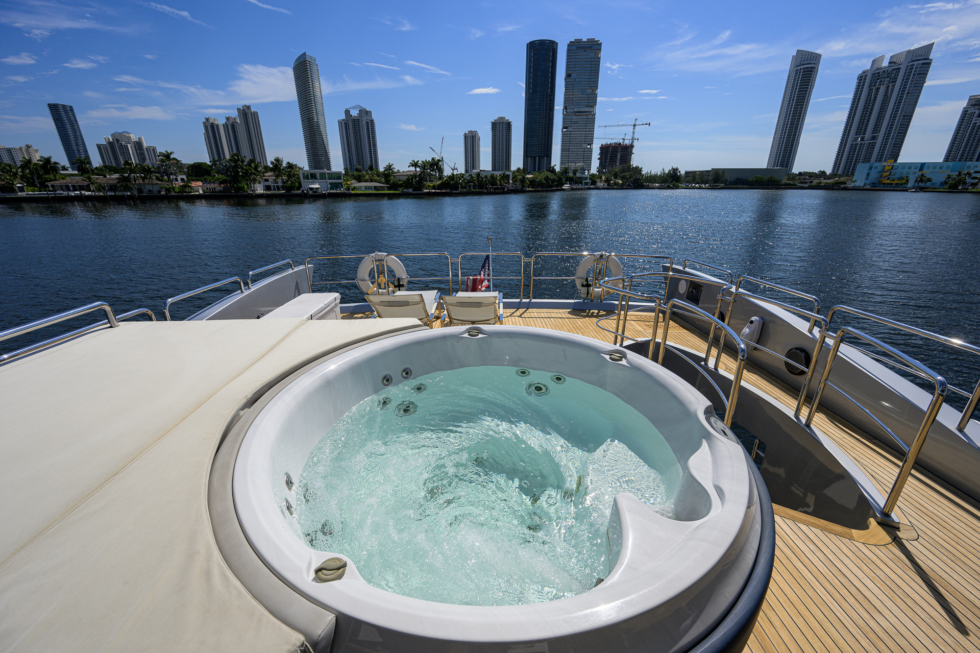 Beautiful M yacht photo 44
