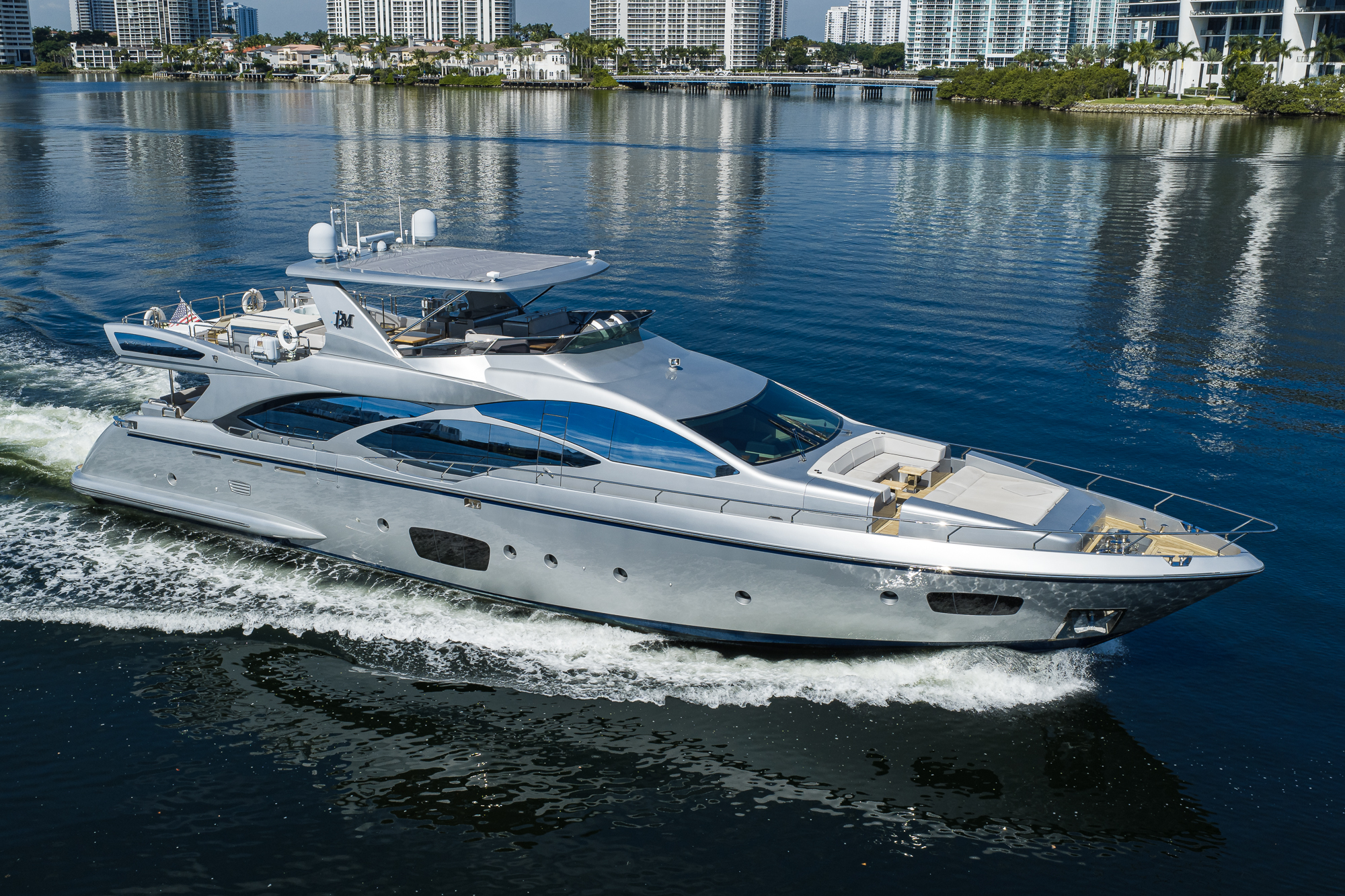 Beautiful M yacht photo 24