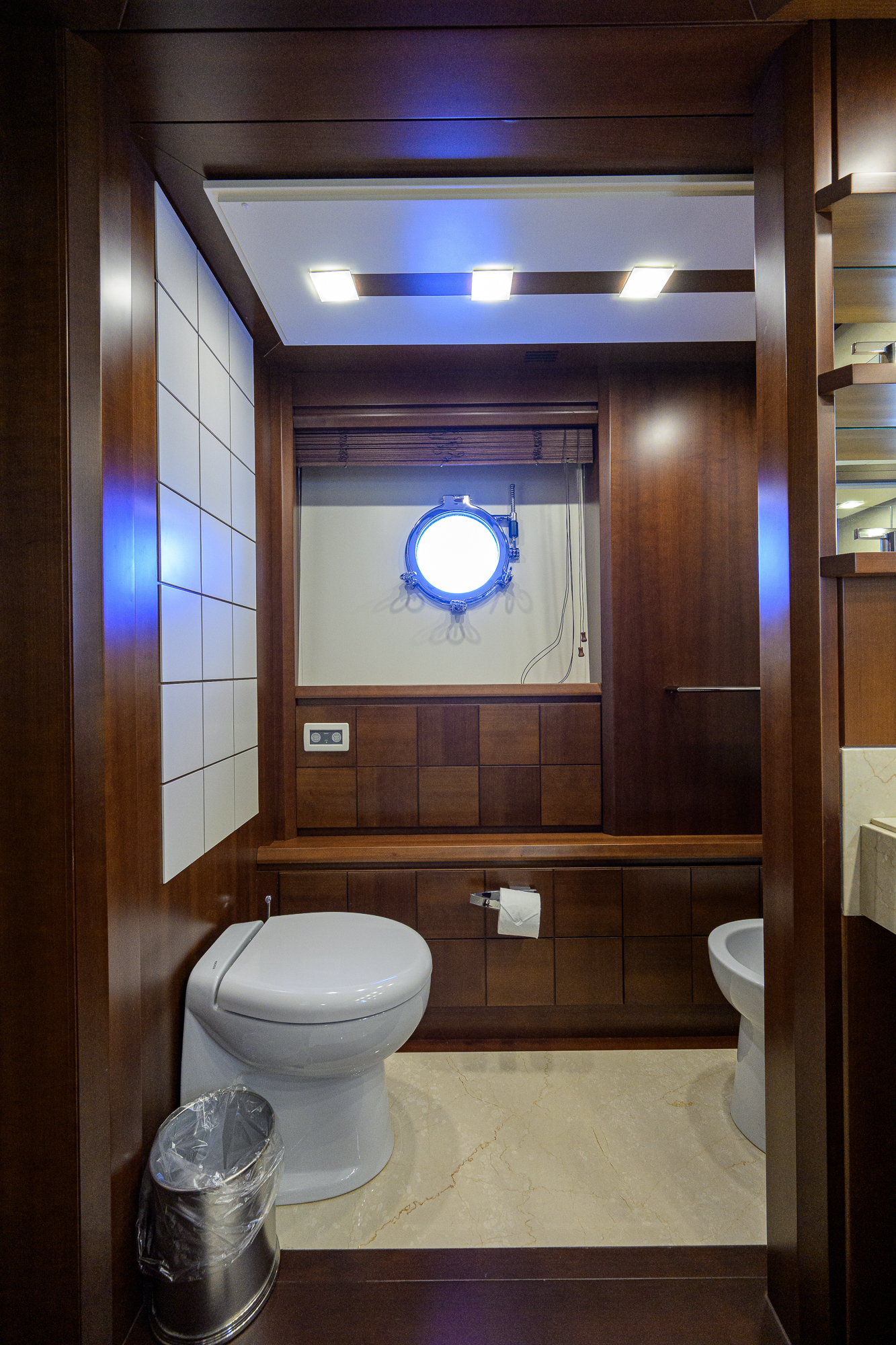 Beautiful M yacht photo 218