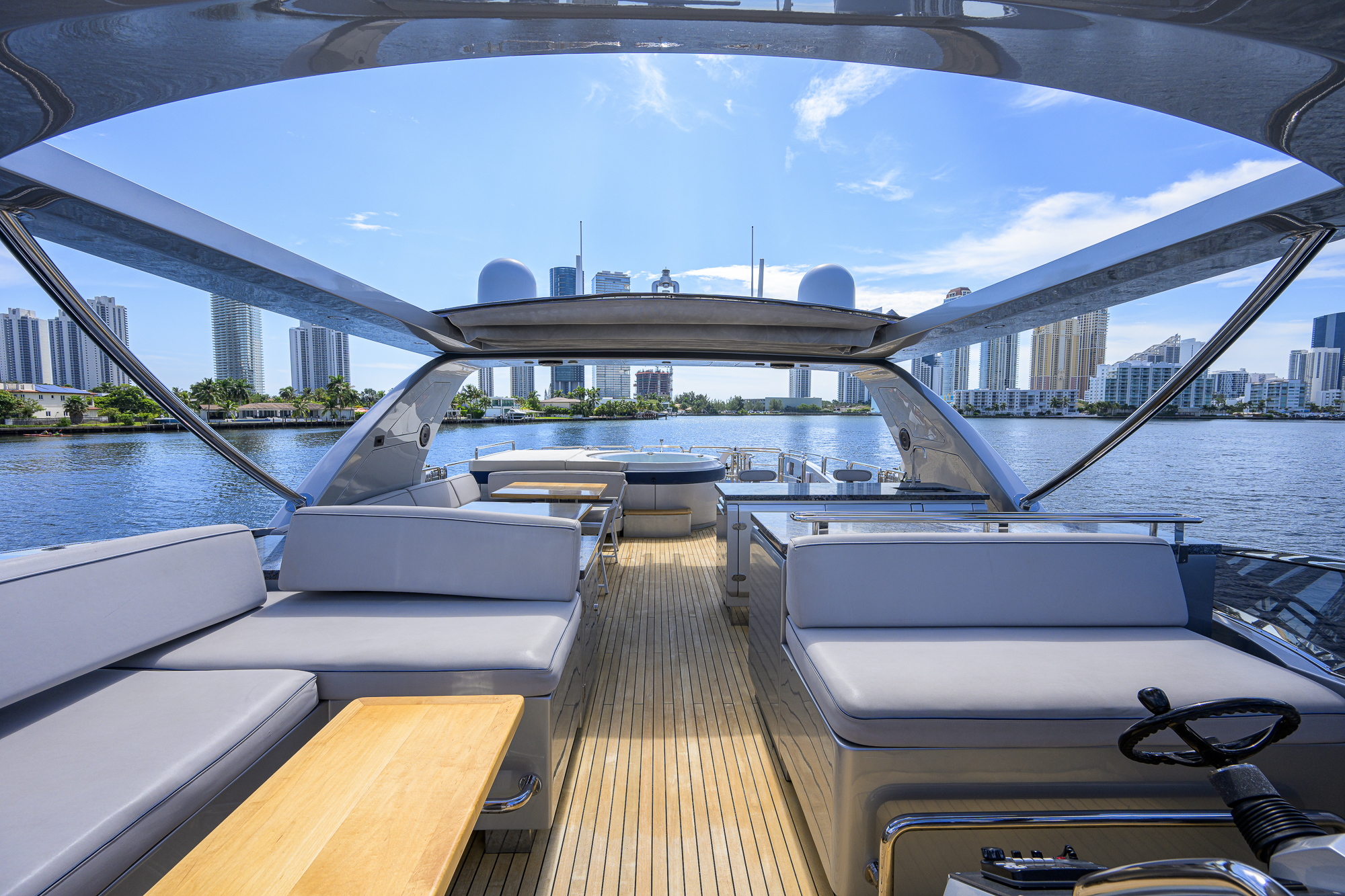 Beautiful M yacht photo 73
