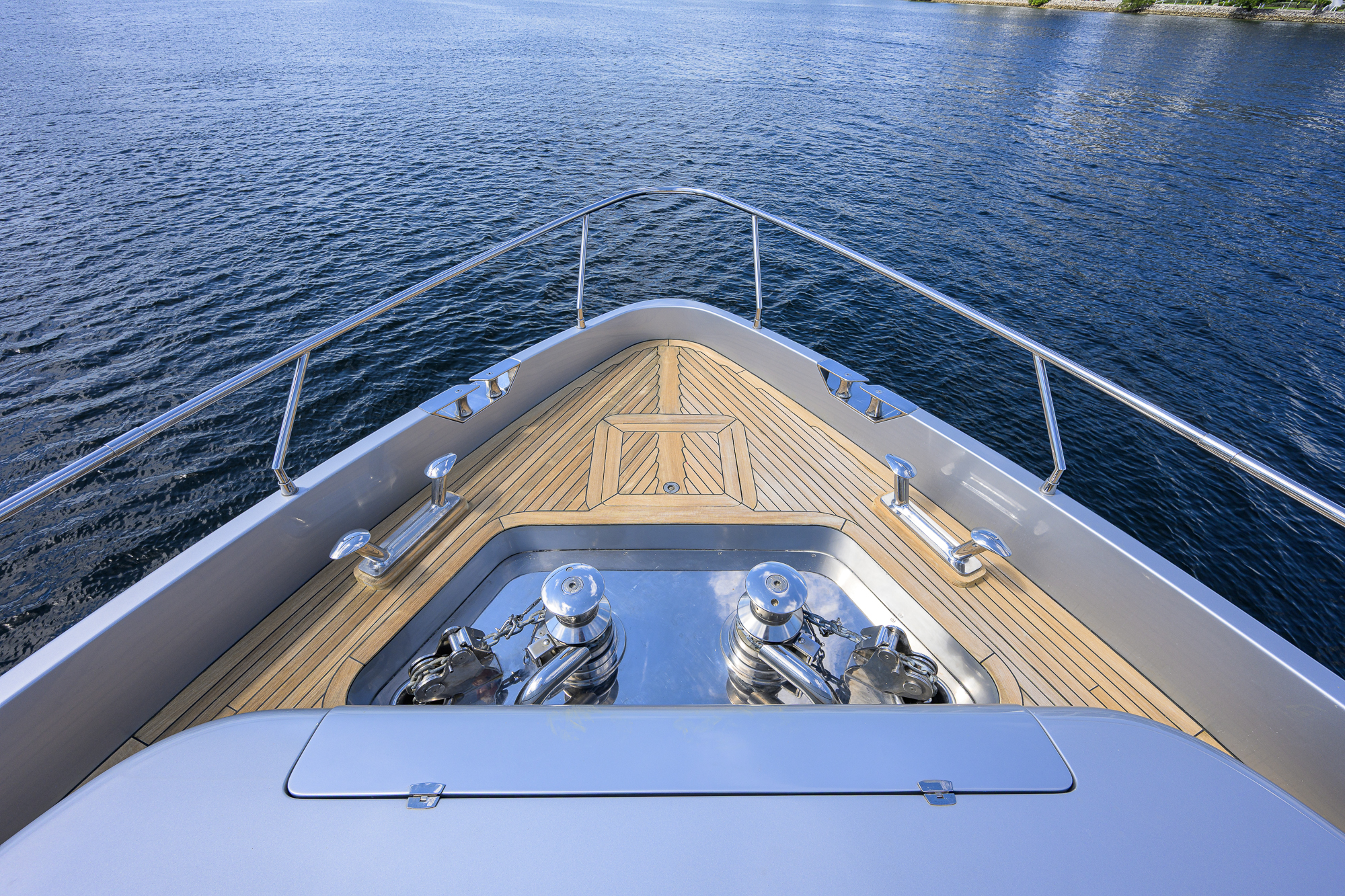 Beautiful M yacht photo 82