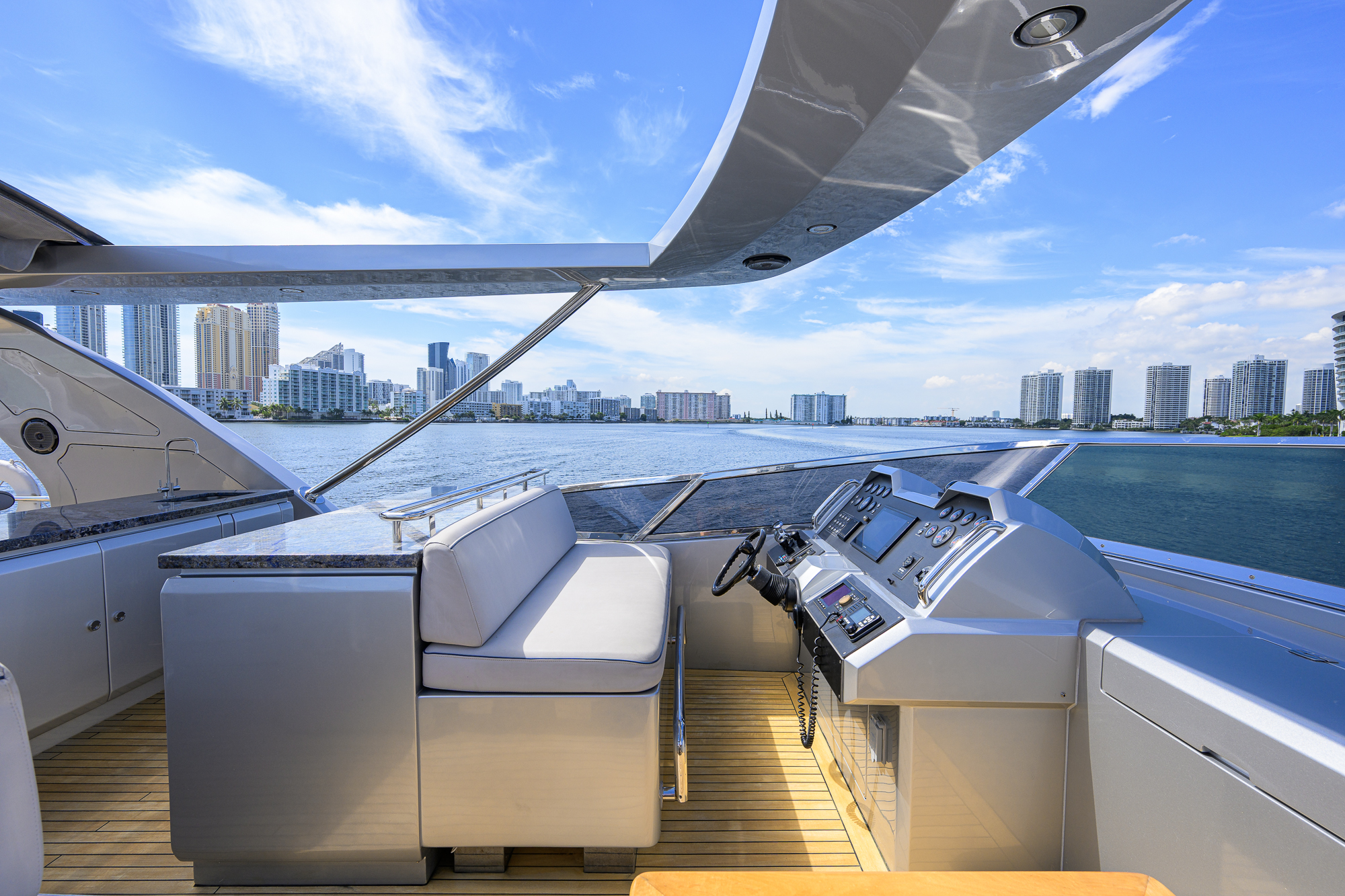 Beautiful M yacht photo 71