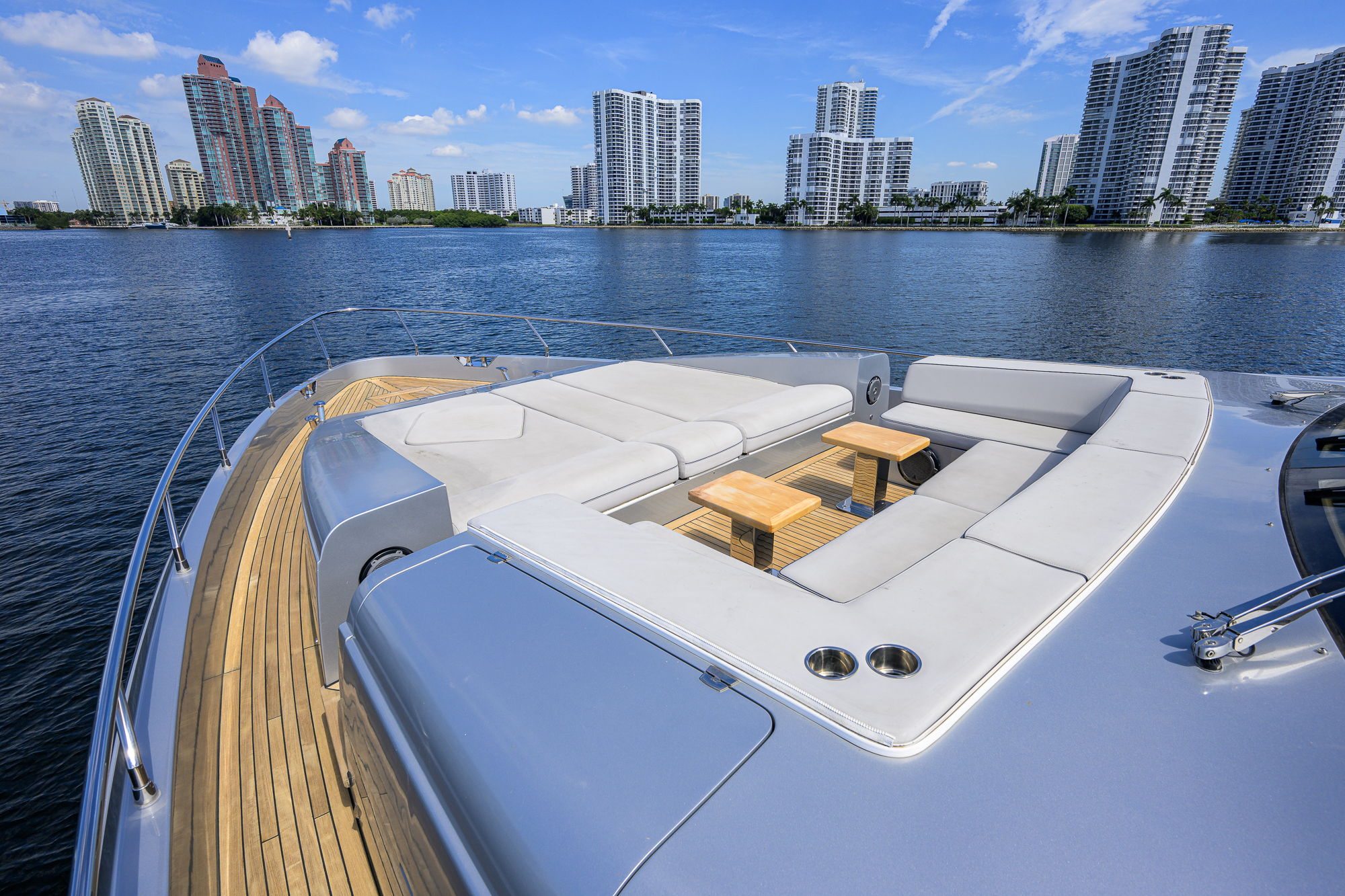 Beautiful M yacht photo 79
