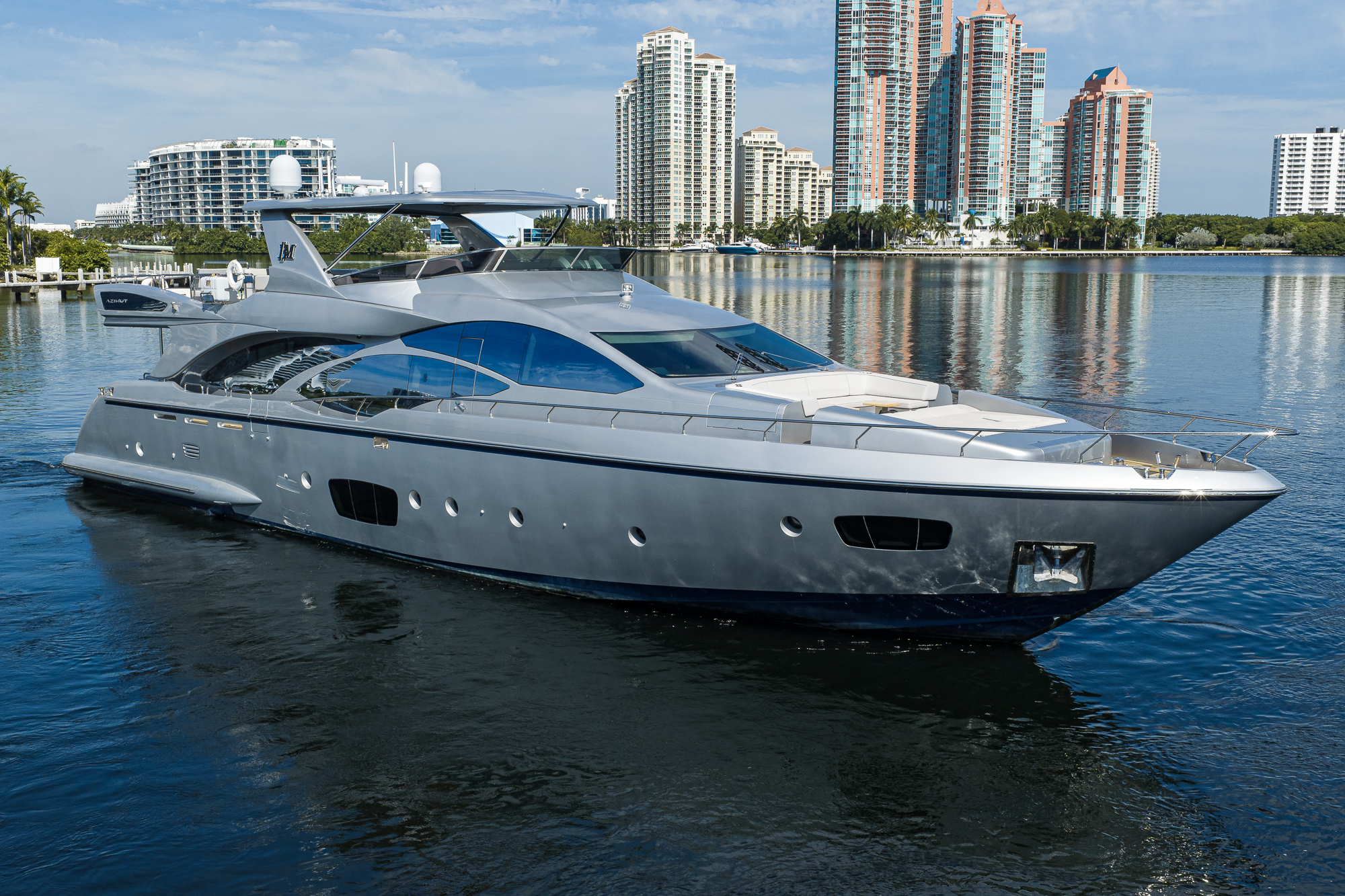 Beautiful M yacht photo 3