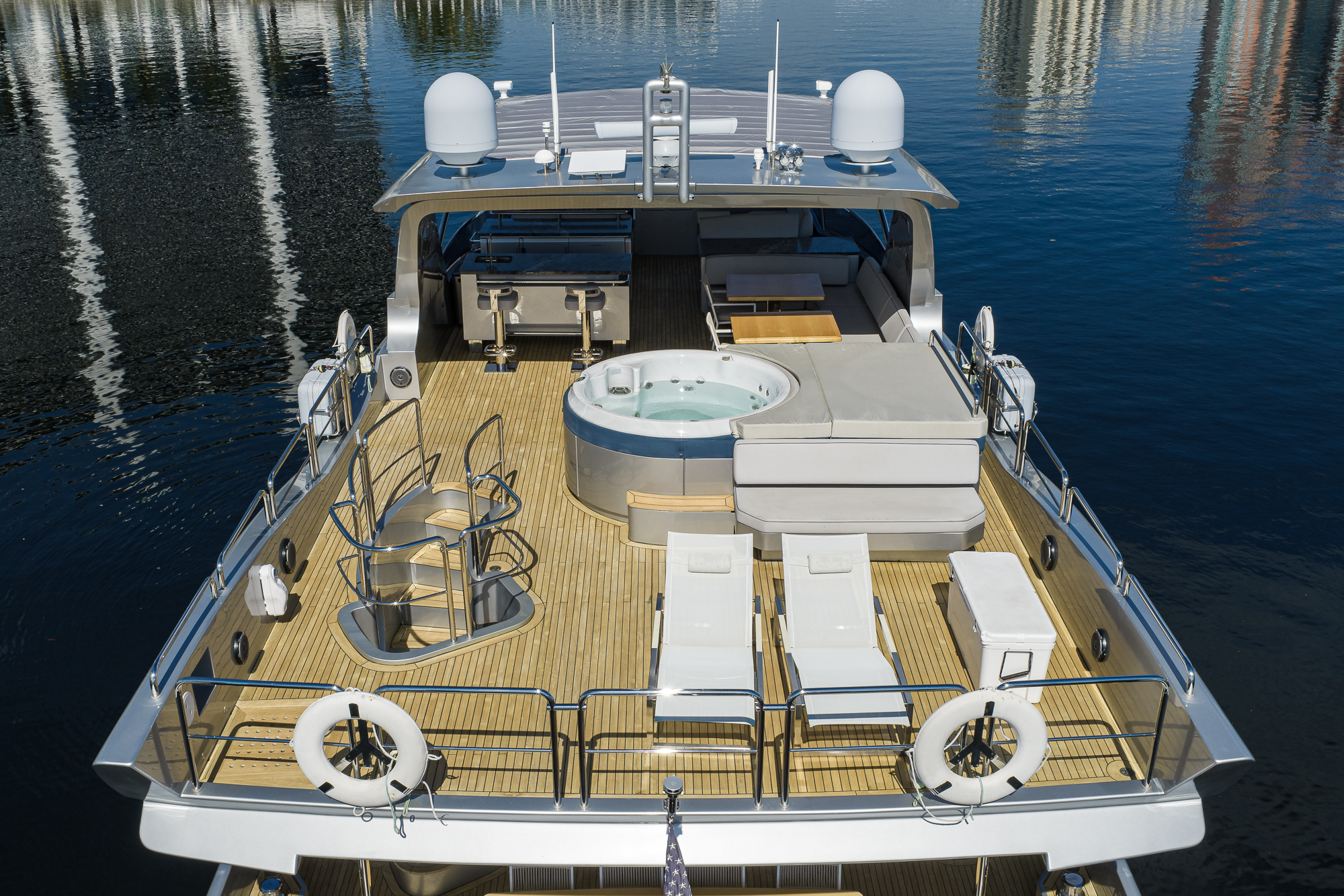 Beautiful M yacht photo 35