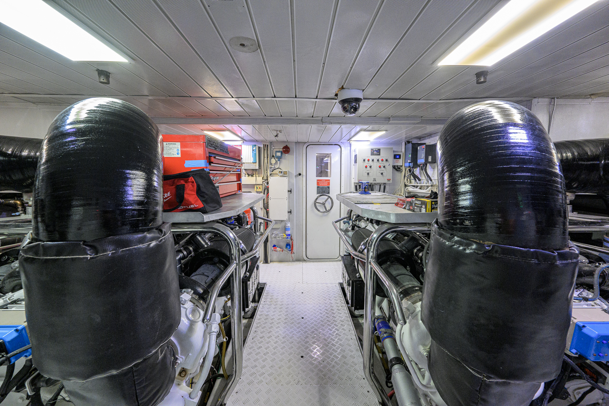 Beautiful M yacht photo 124