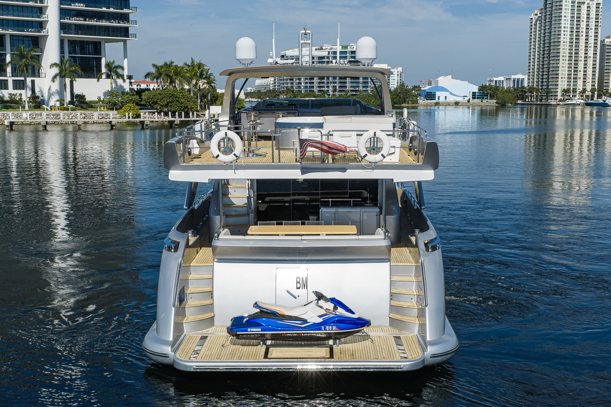 Beautiful M yacht photo 13