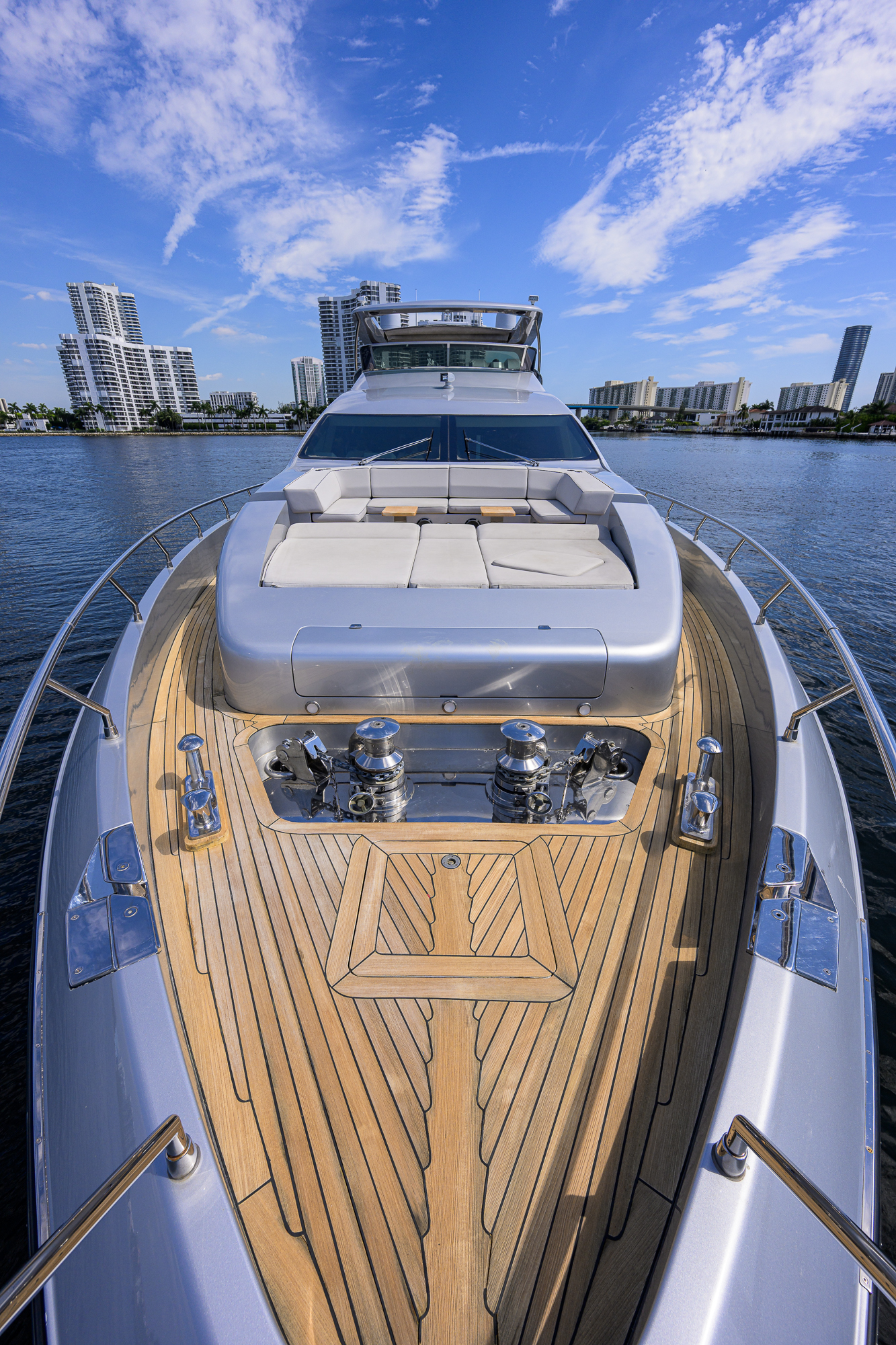 Beautiful M yacht photo 83