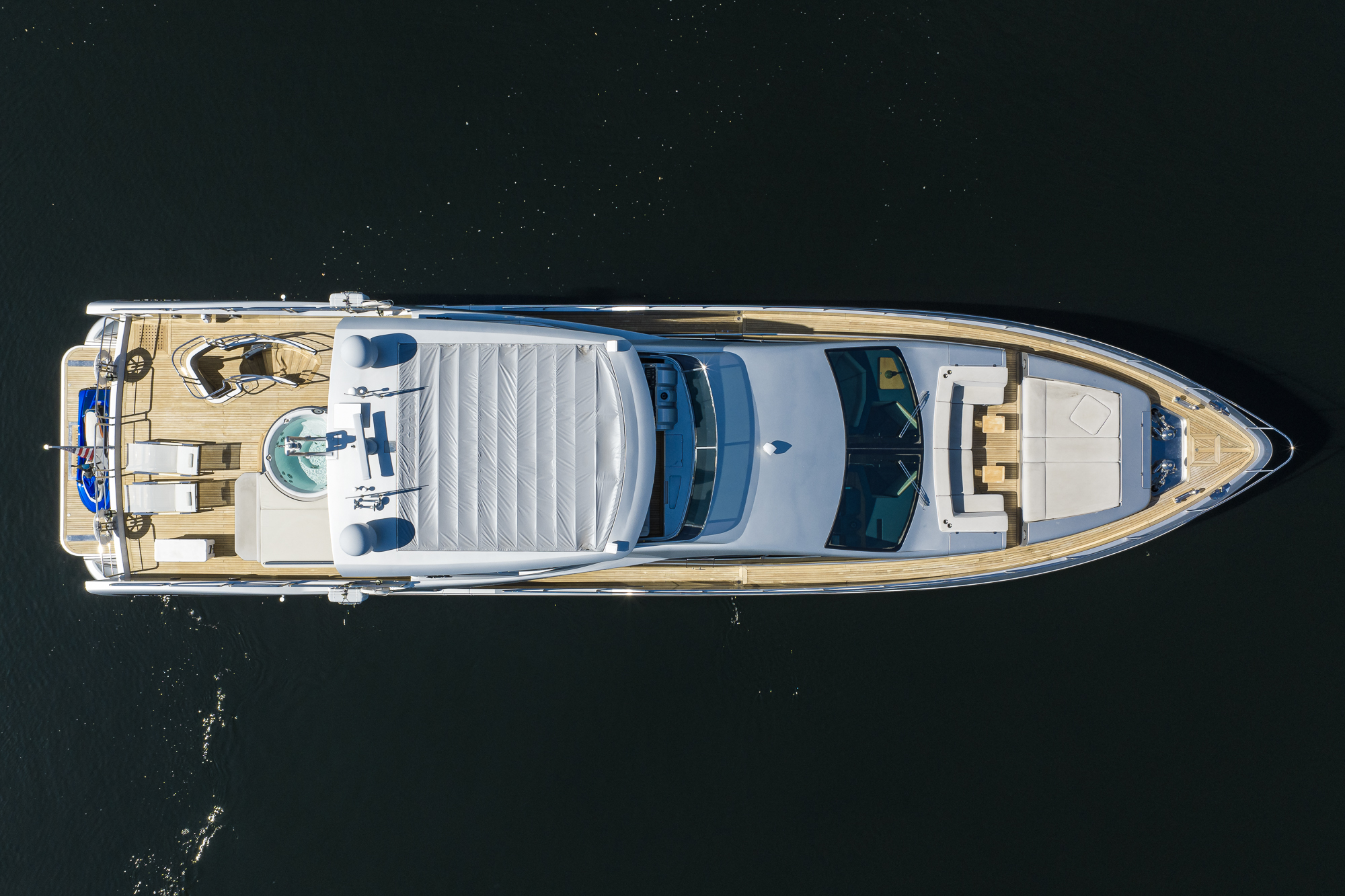 Beautiful M yacht photo 16
