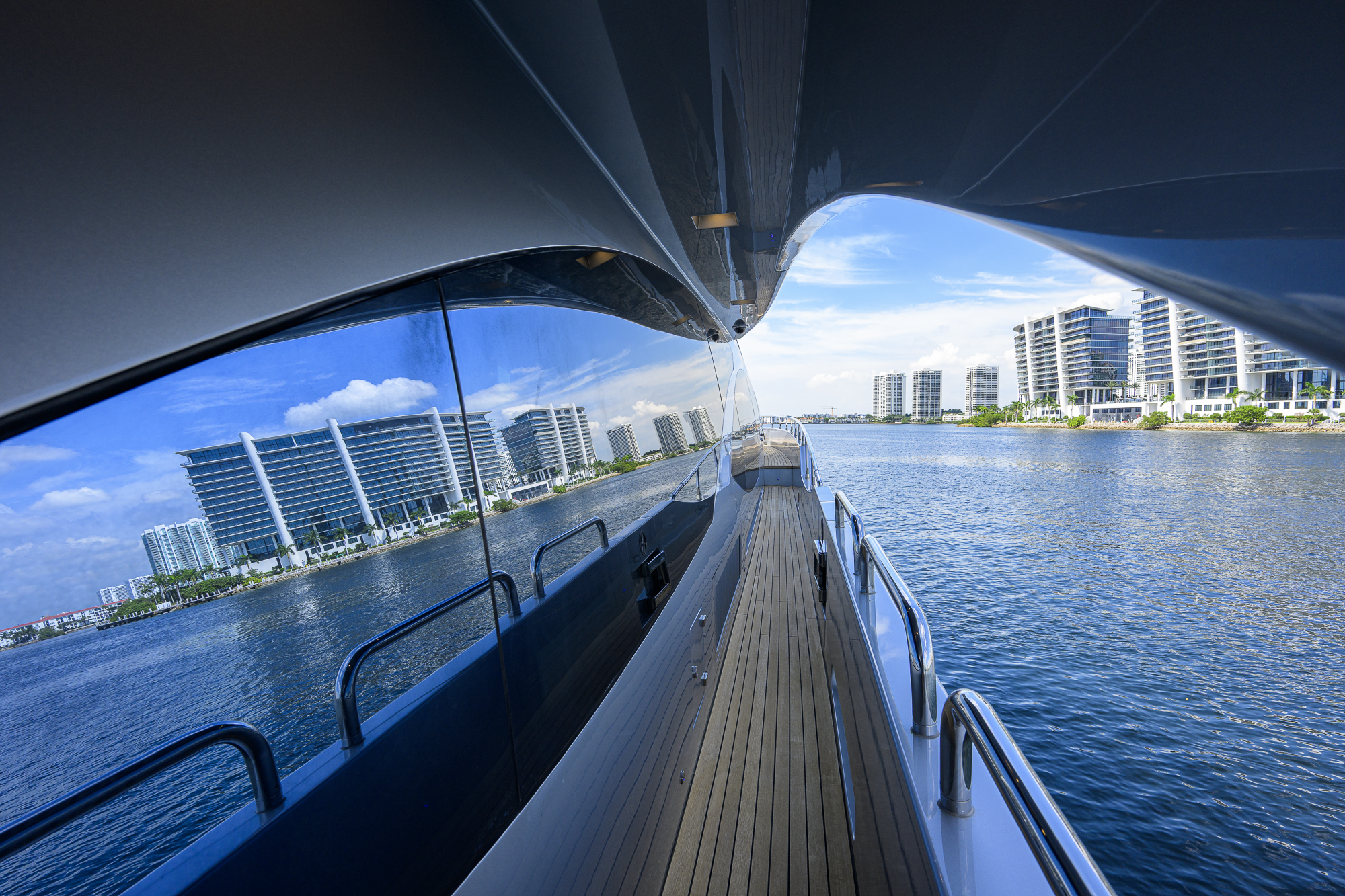 Beautiful M yacht photo 88
