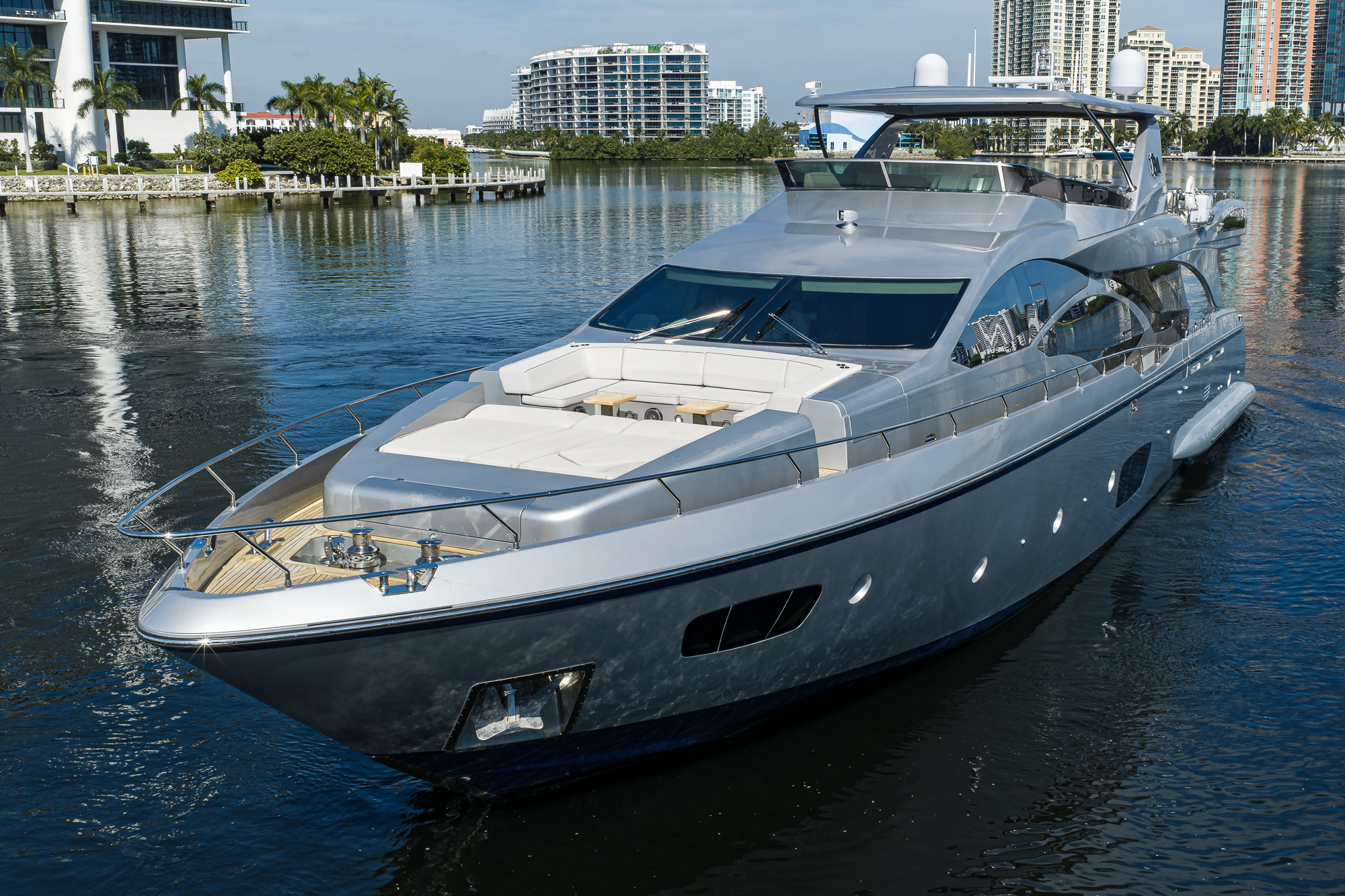 Beautiful M yacht photo 5