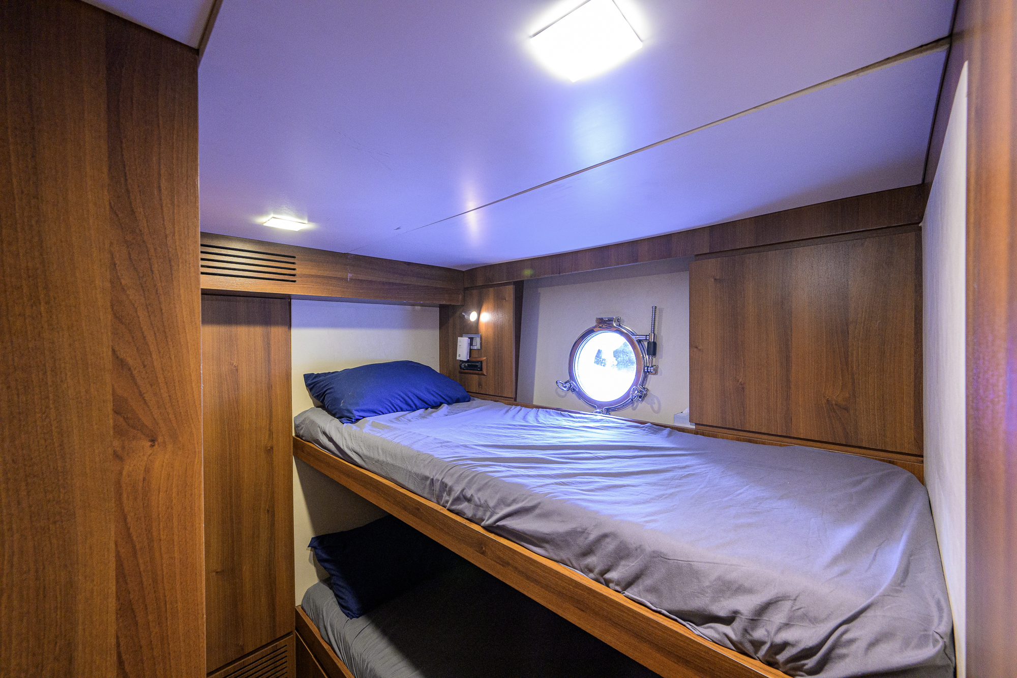 Beautiful M yacht photo 203