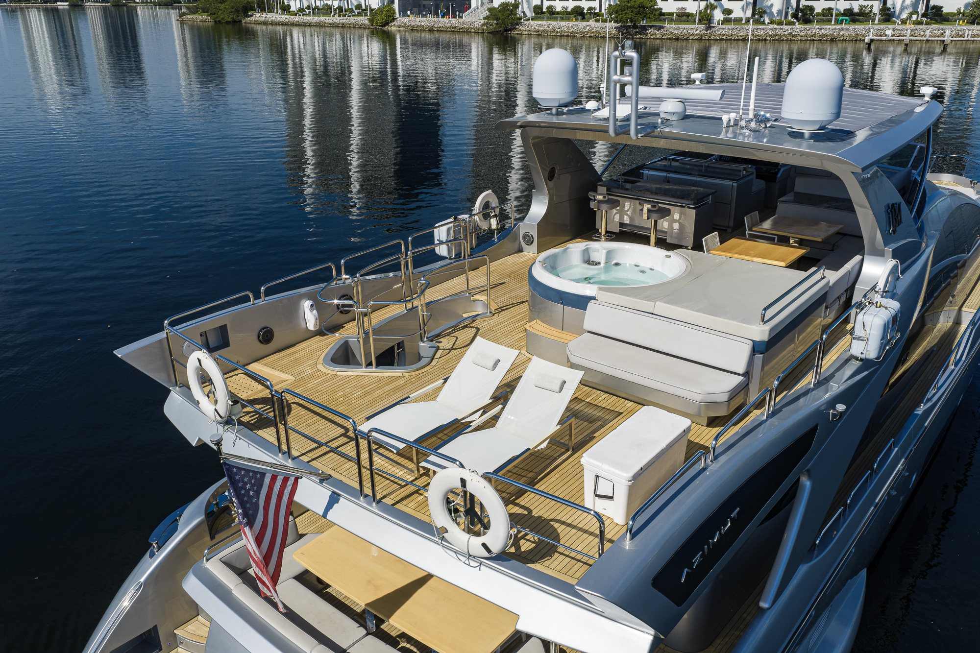 Beautiful M yacht photo 36