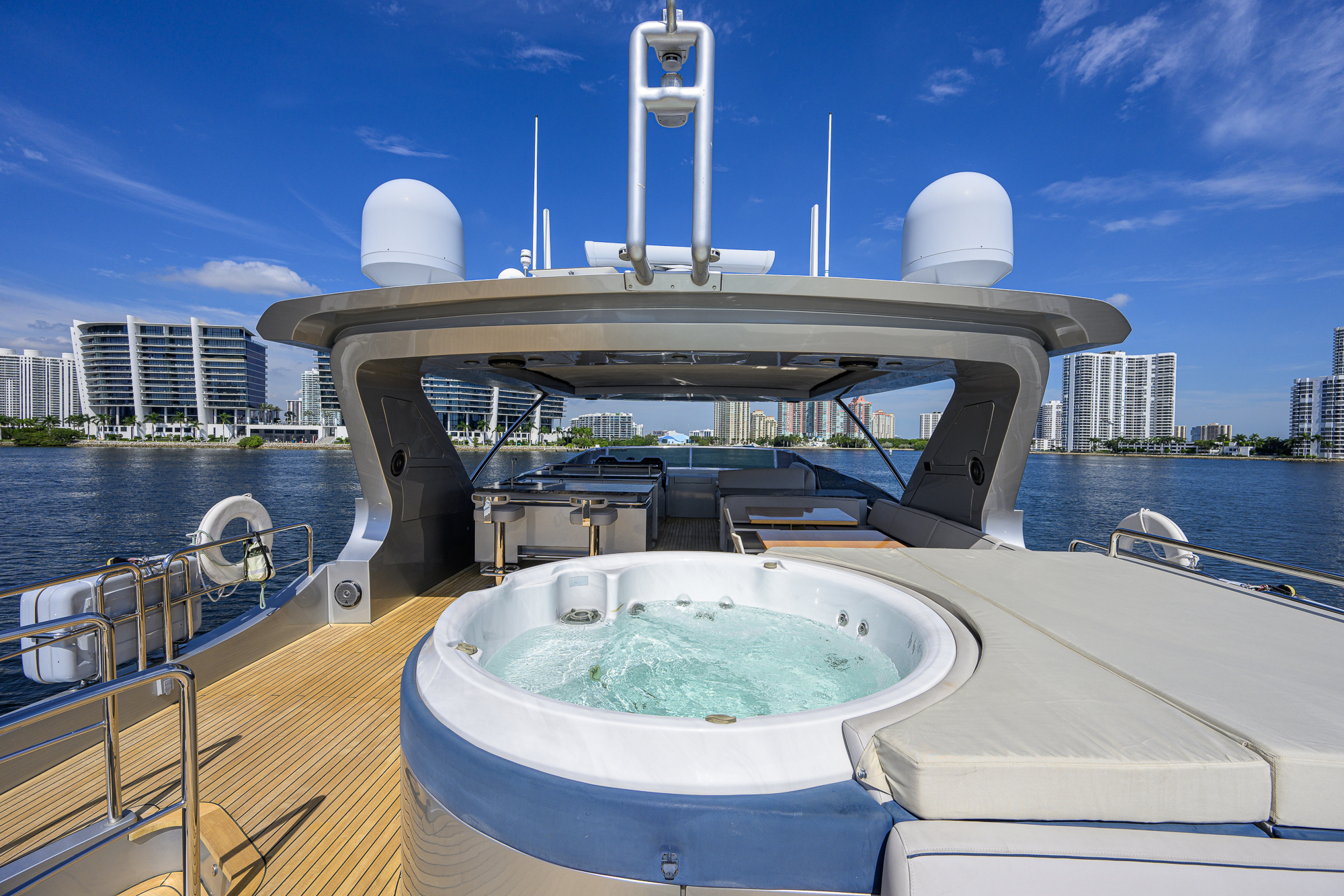 Beautiful M yacht photo 47