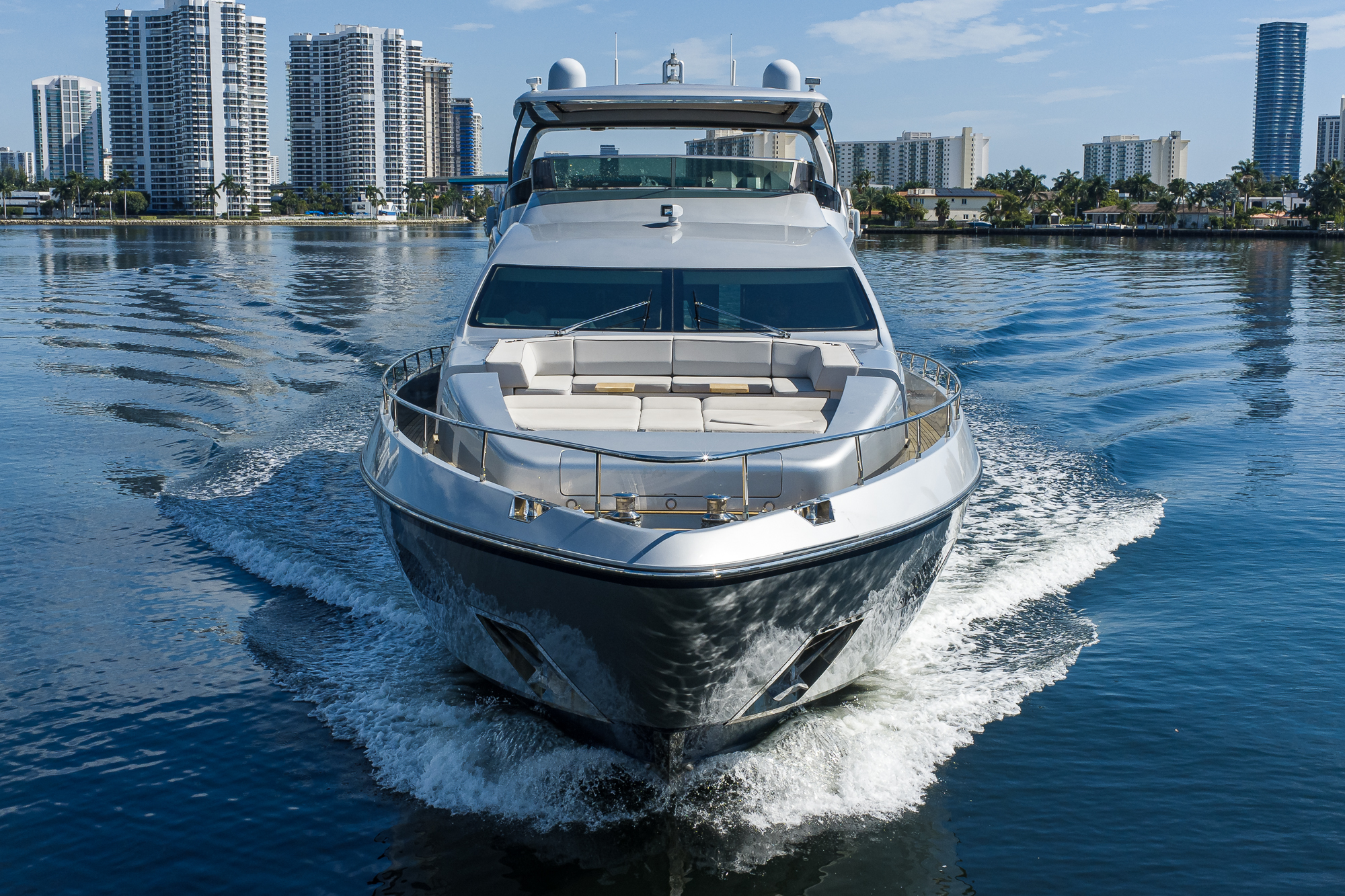 Beautiful M yacht photo 29