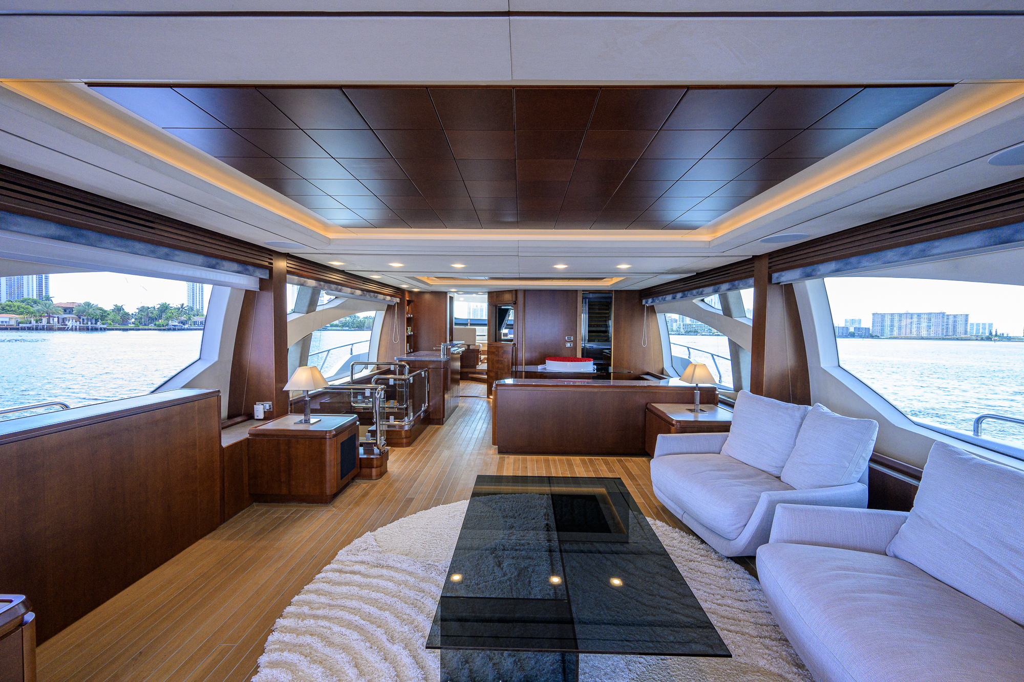 Beautiful M yacht photo 127