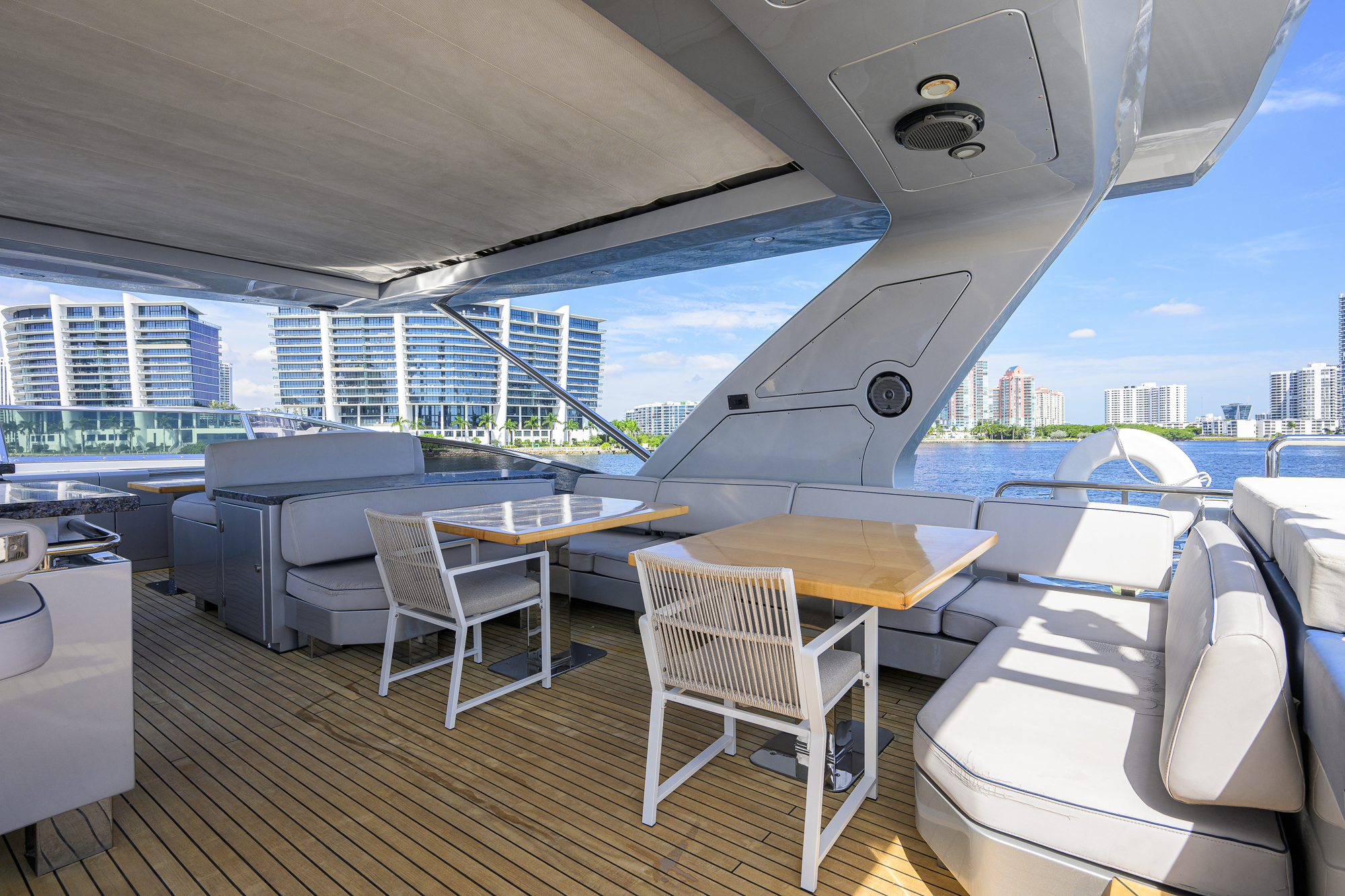 Beautiful M yacht photo 50