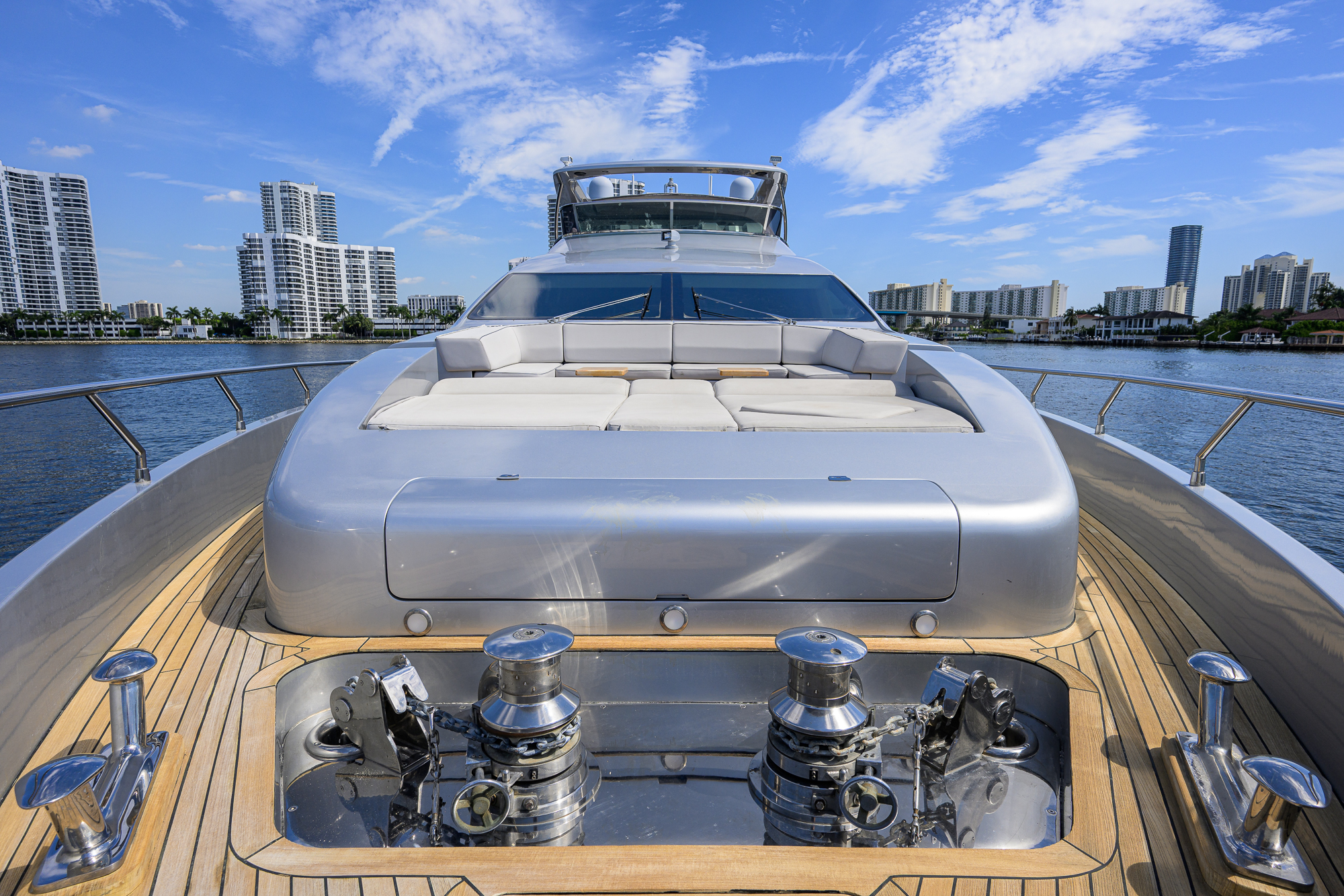 Beautiful M yacht photo 84