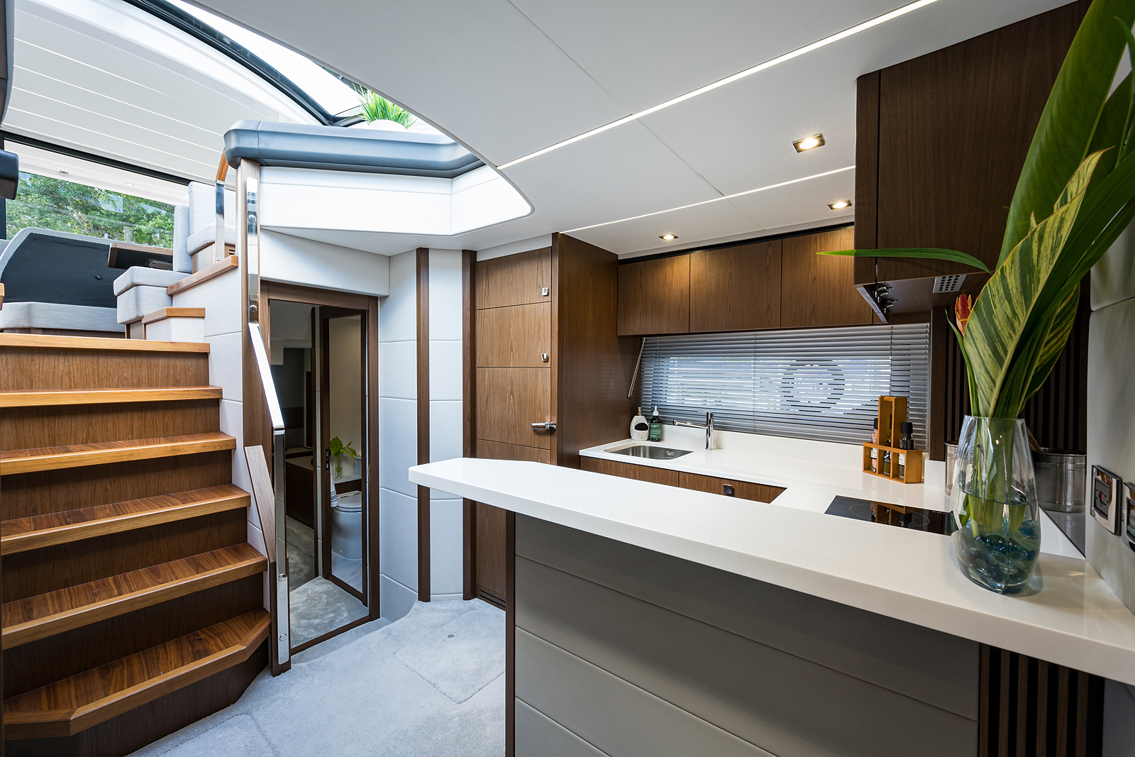 Above & Beyond yacht photo 80