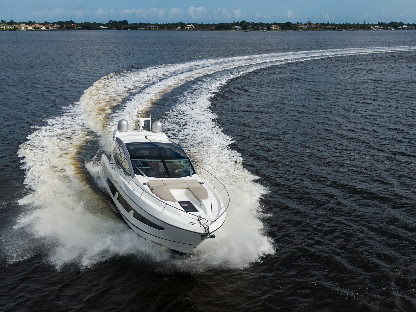Above & Beyond yacht photo 7