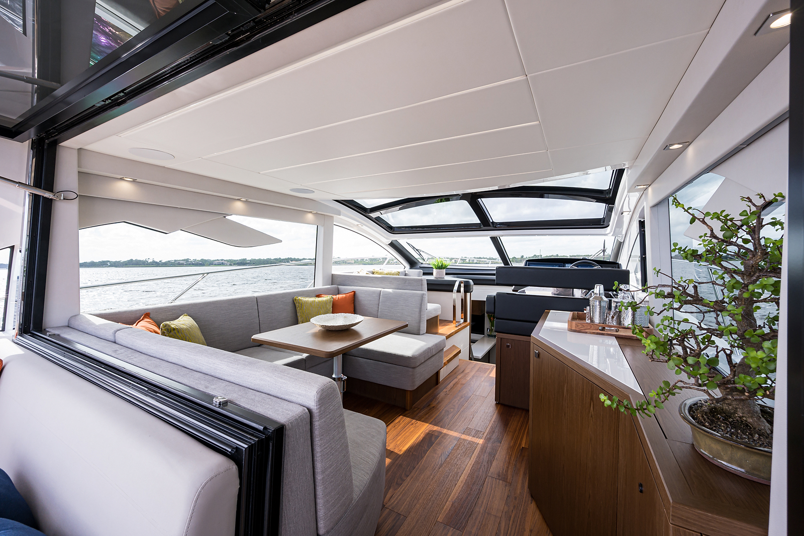 Above & Beyond yacht photo 63