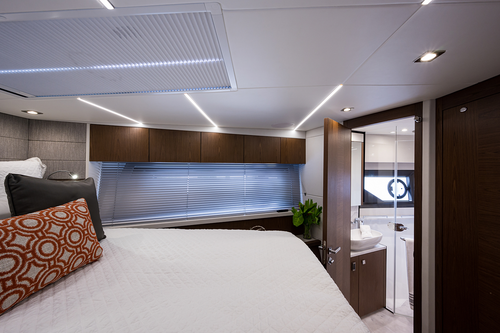 Above & Beyond yacht photo 91