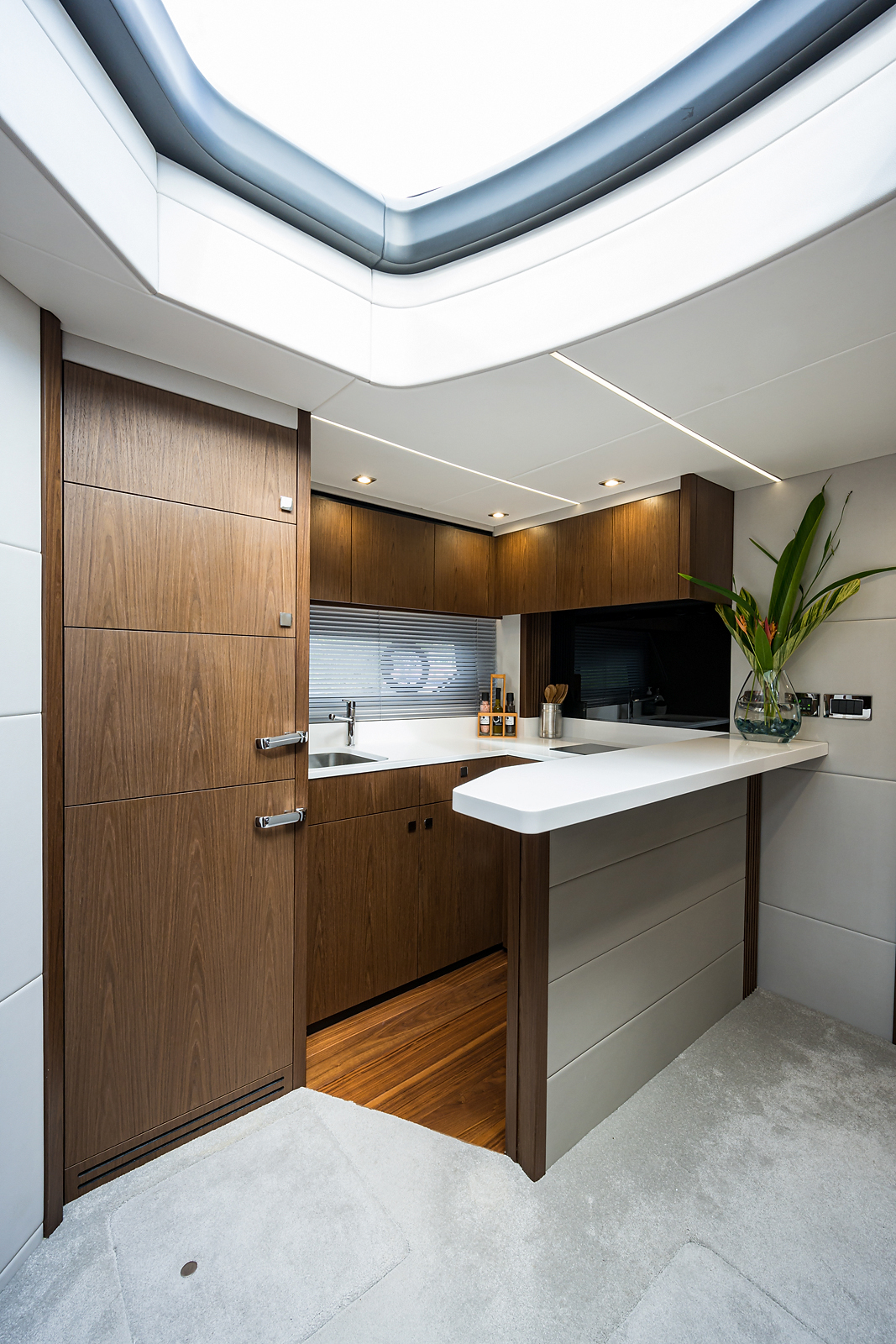 Above & Beyond yacht photo 78