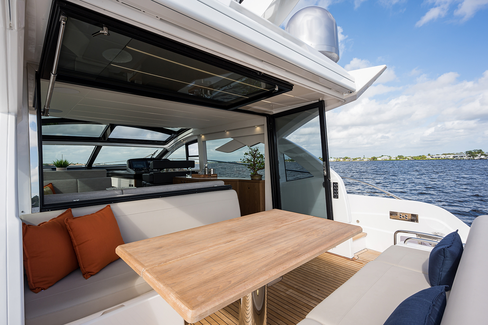 Above & Beyond yacht photo 44