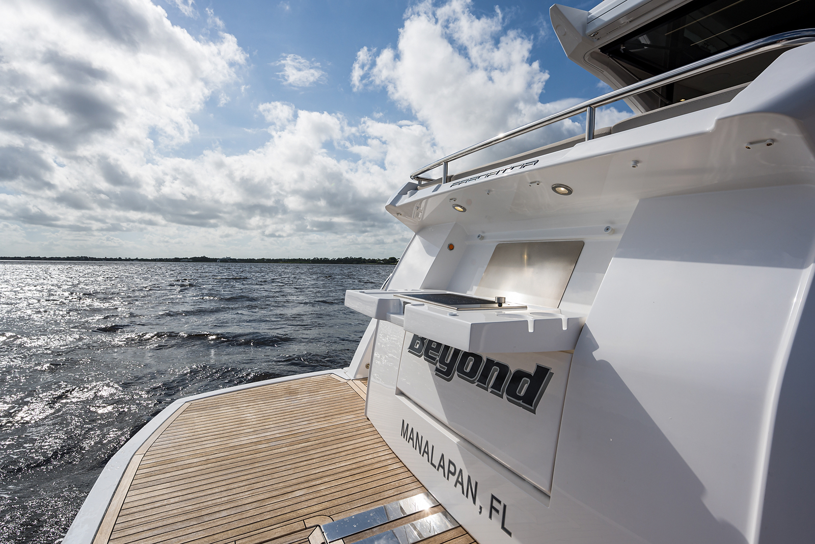 Above & Beyond yacht photo 32