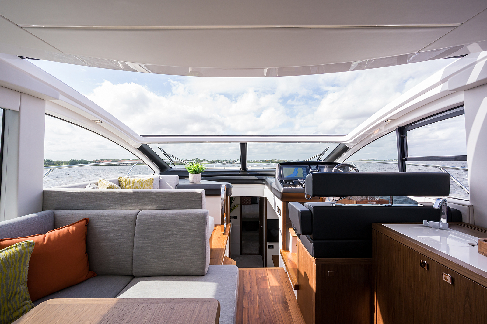 Above & Beyond yacht photo 74