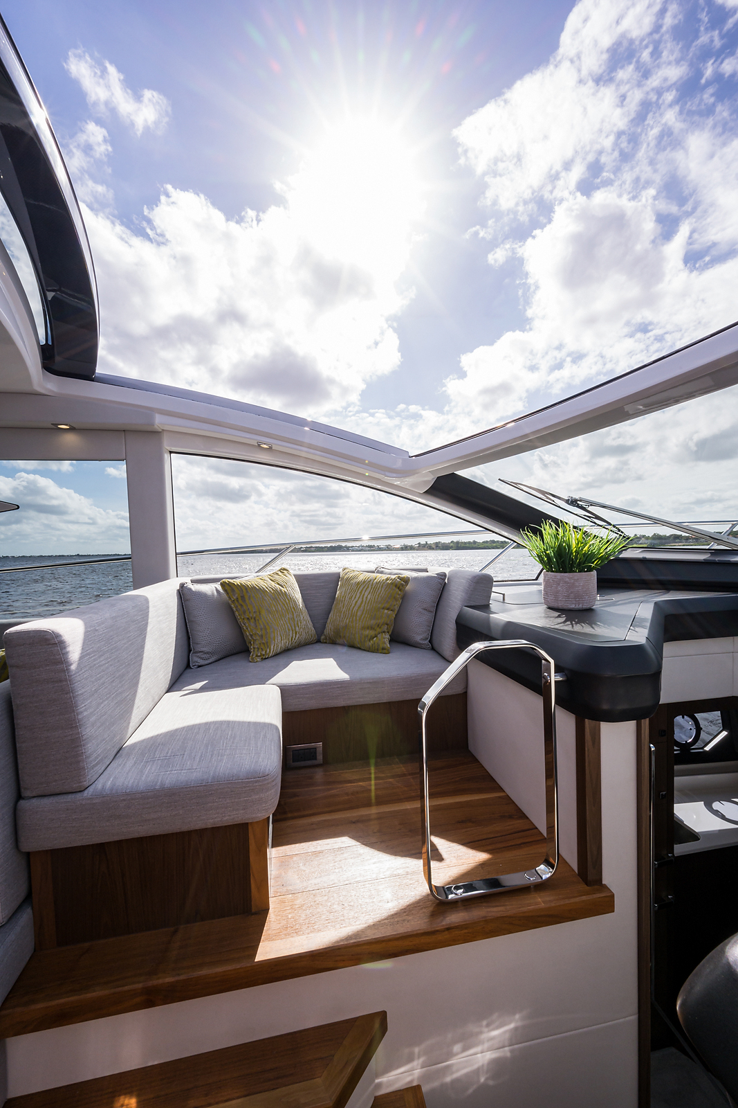 Above & Beyond yacht photo 77