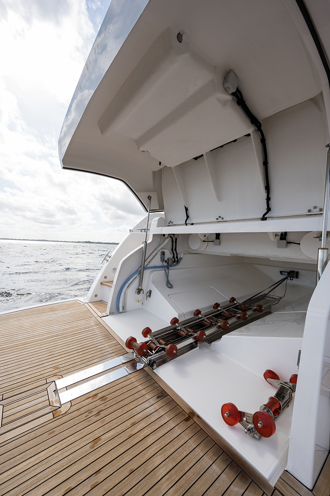 Above & Beyond yacht photo 107