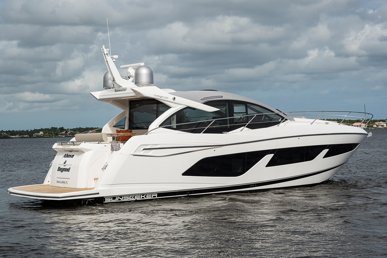 Above & Beyond yacht photo 24