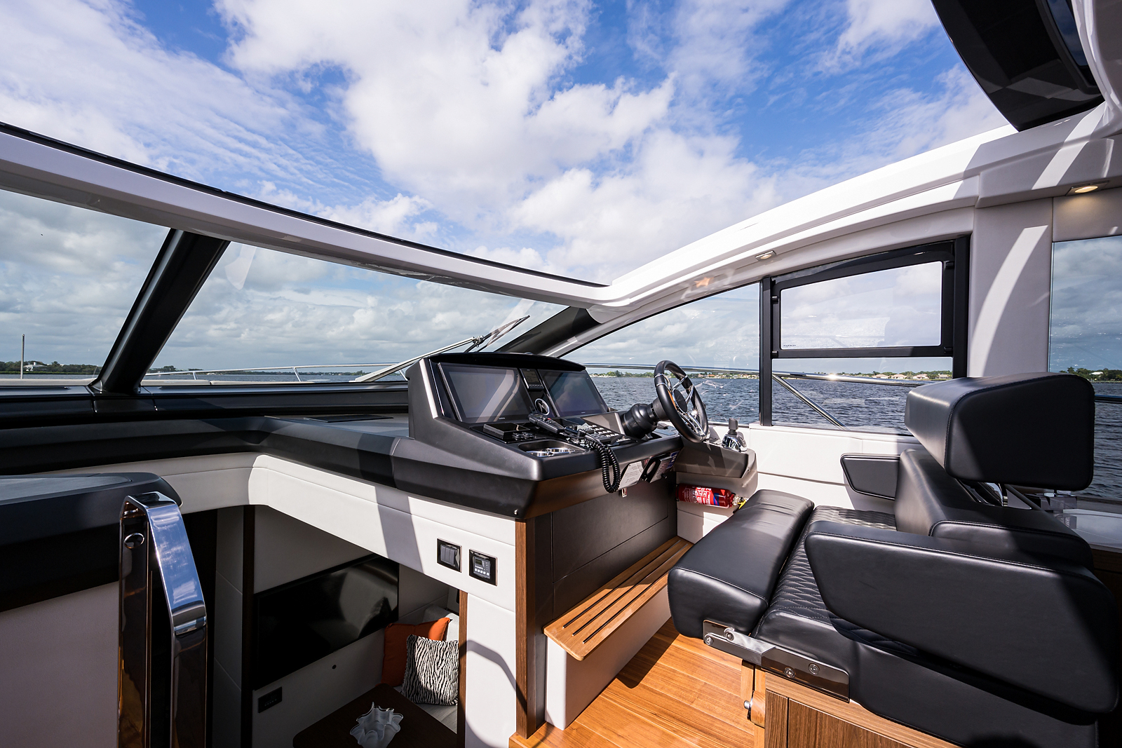 Above & Beyond yacht photo 82