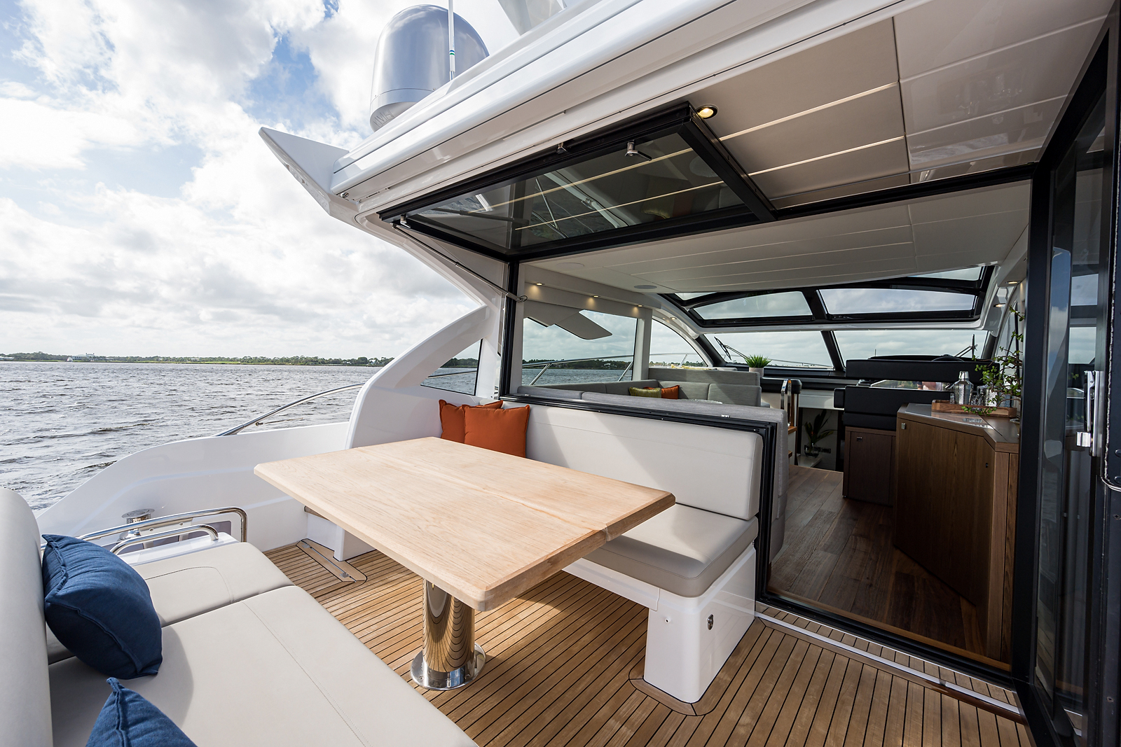 Above & Beyond yacht photo 43