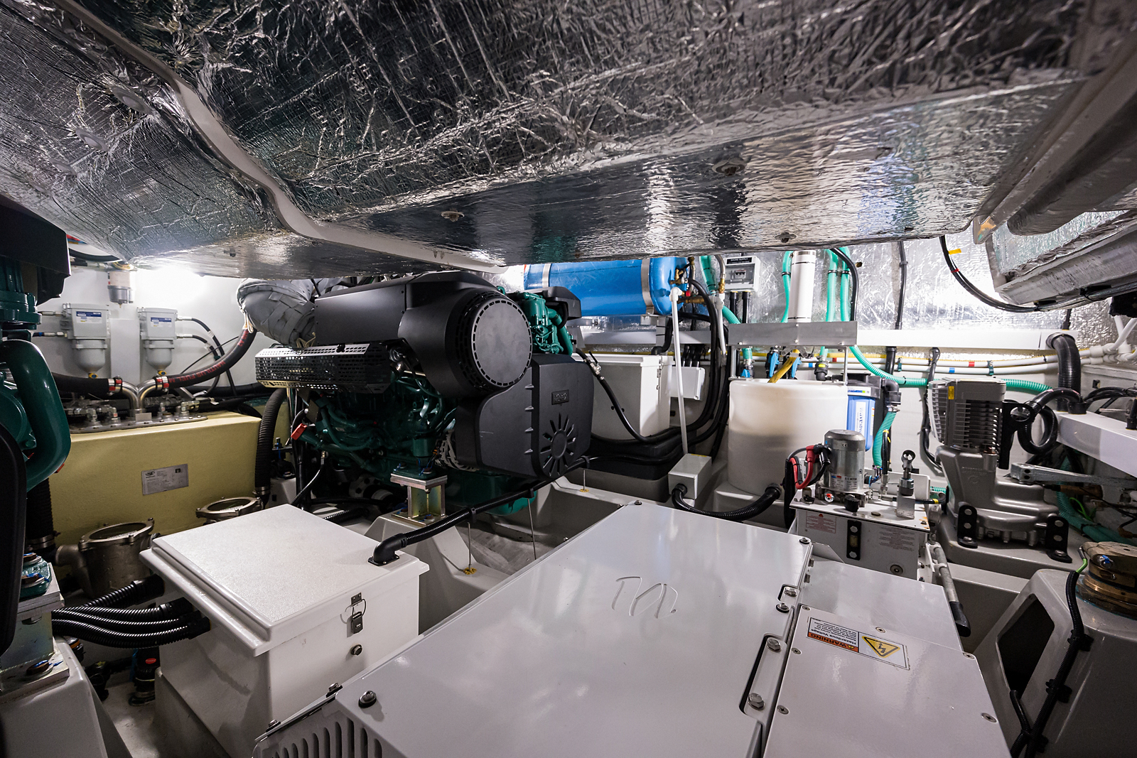 Above & Beyond yacht photo 48