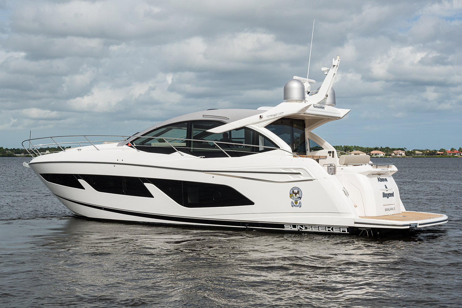 Above & Beyond yacht photo 20