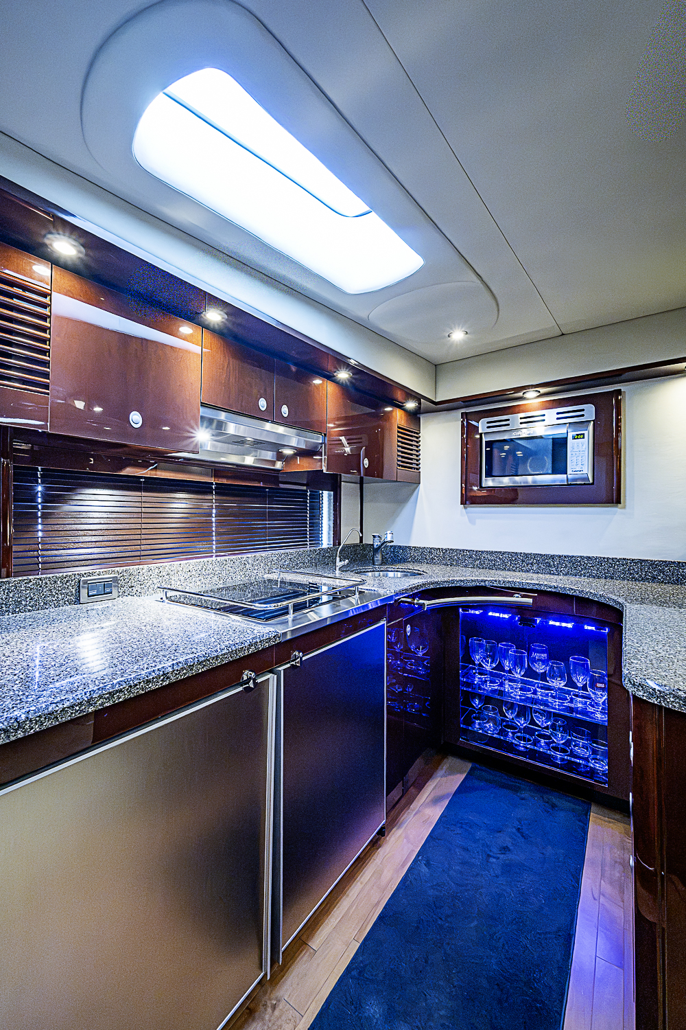 Serendipity yacht photo 40
